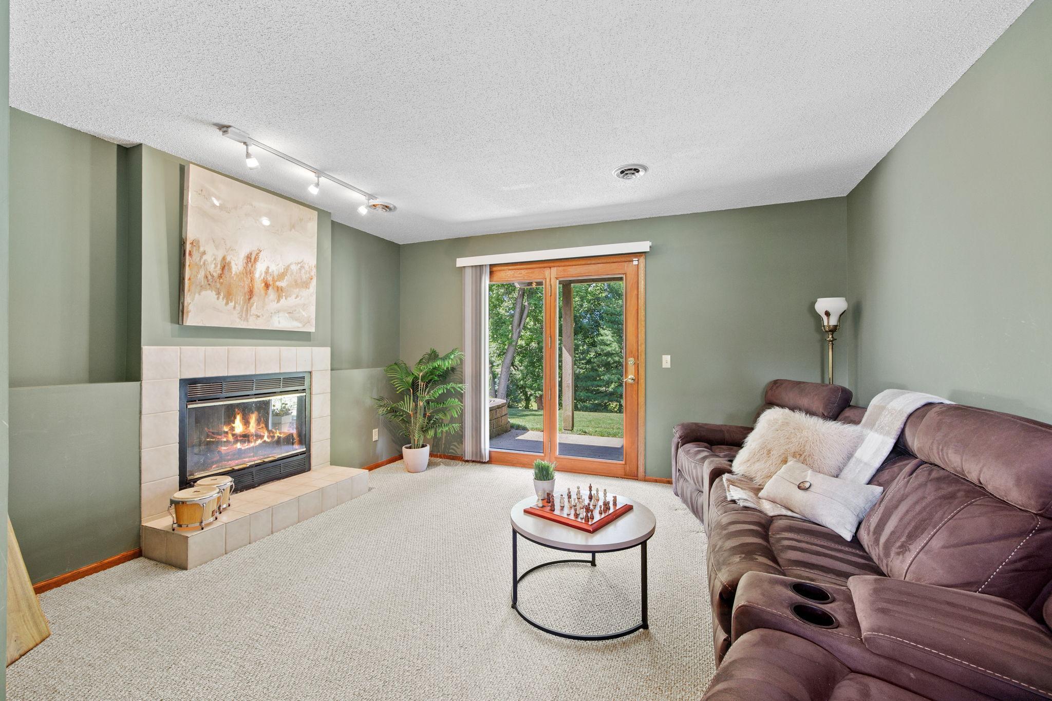 8657 Chanhassen Hills Drive N