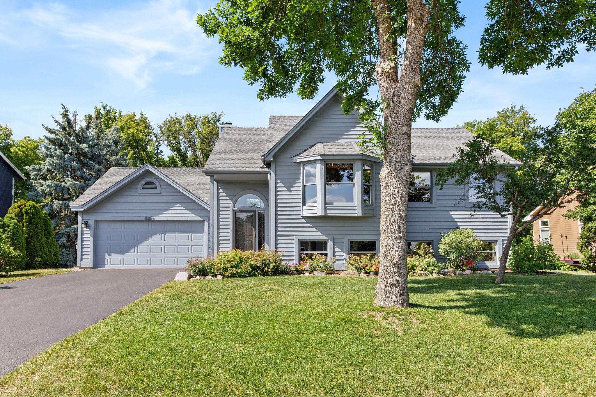 8657 Chanhassen Hills Drive N