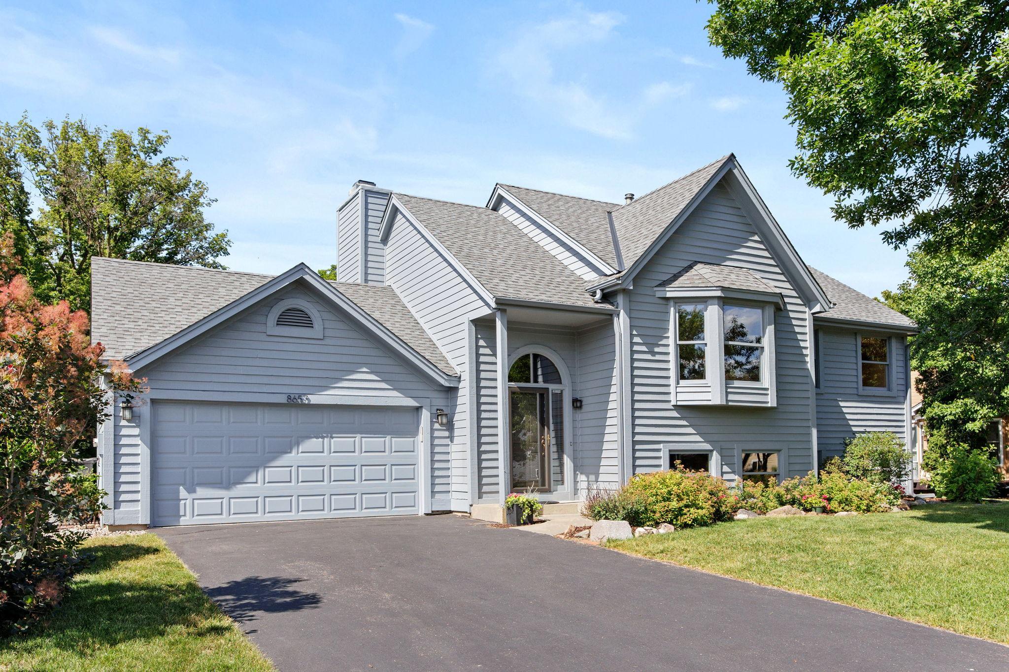 8657 Chanhassen Hills Drive N