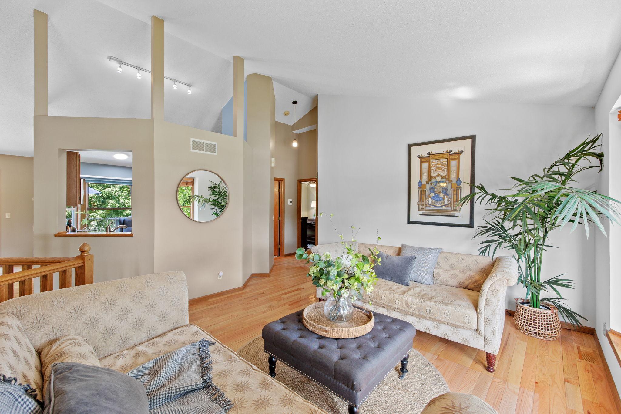 8657 Chanhassen Hills Drive N