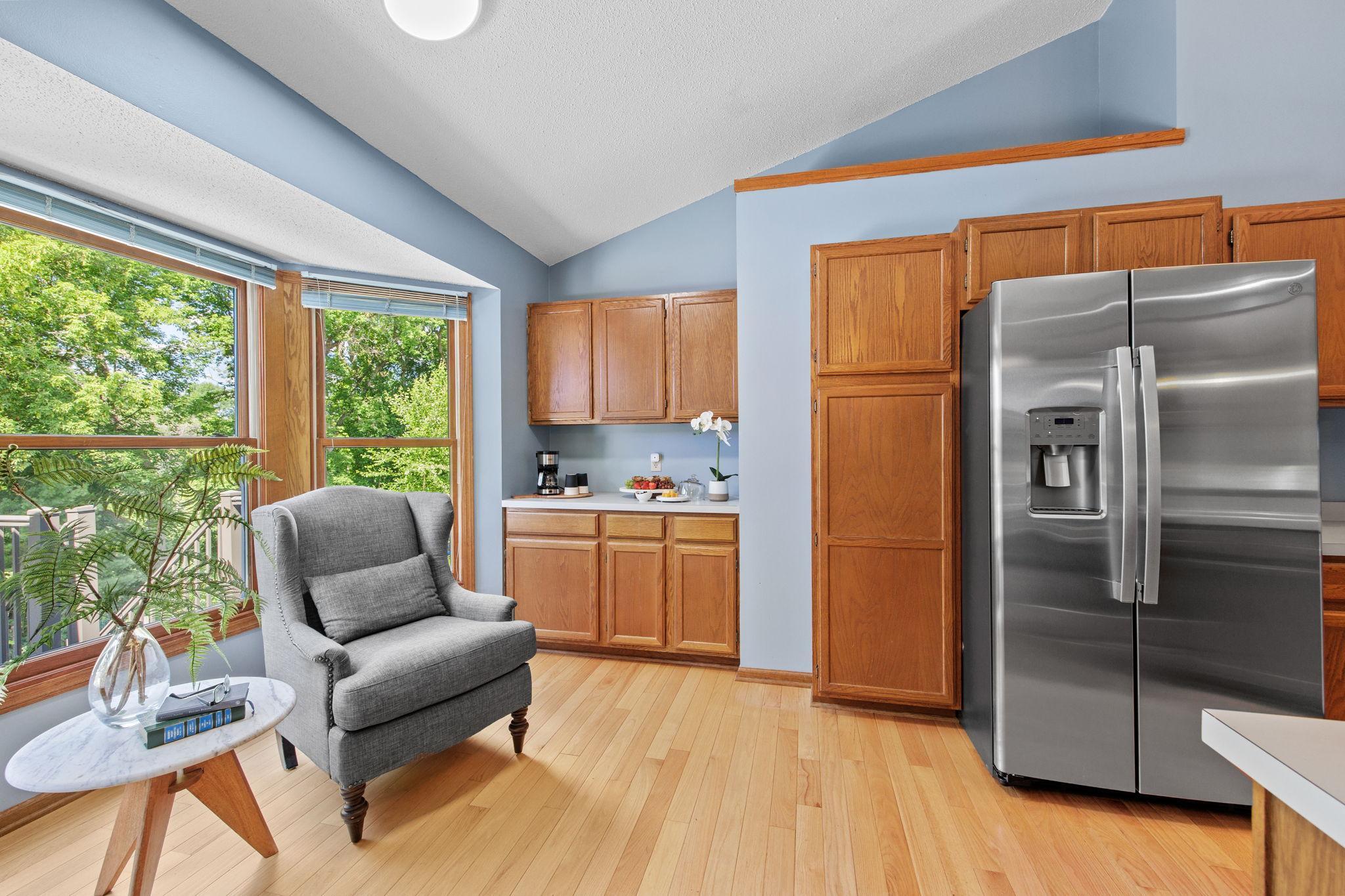 8657 Chanhassen Hills Drive N