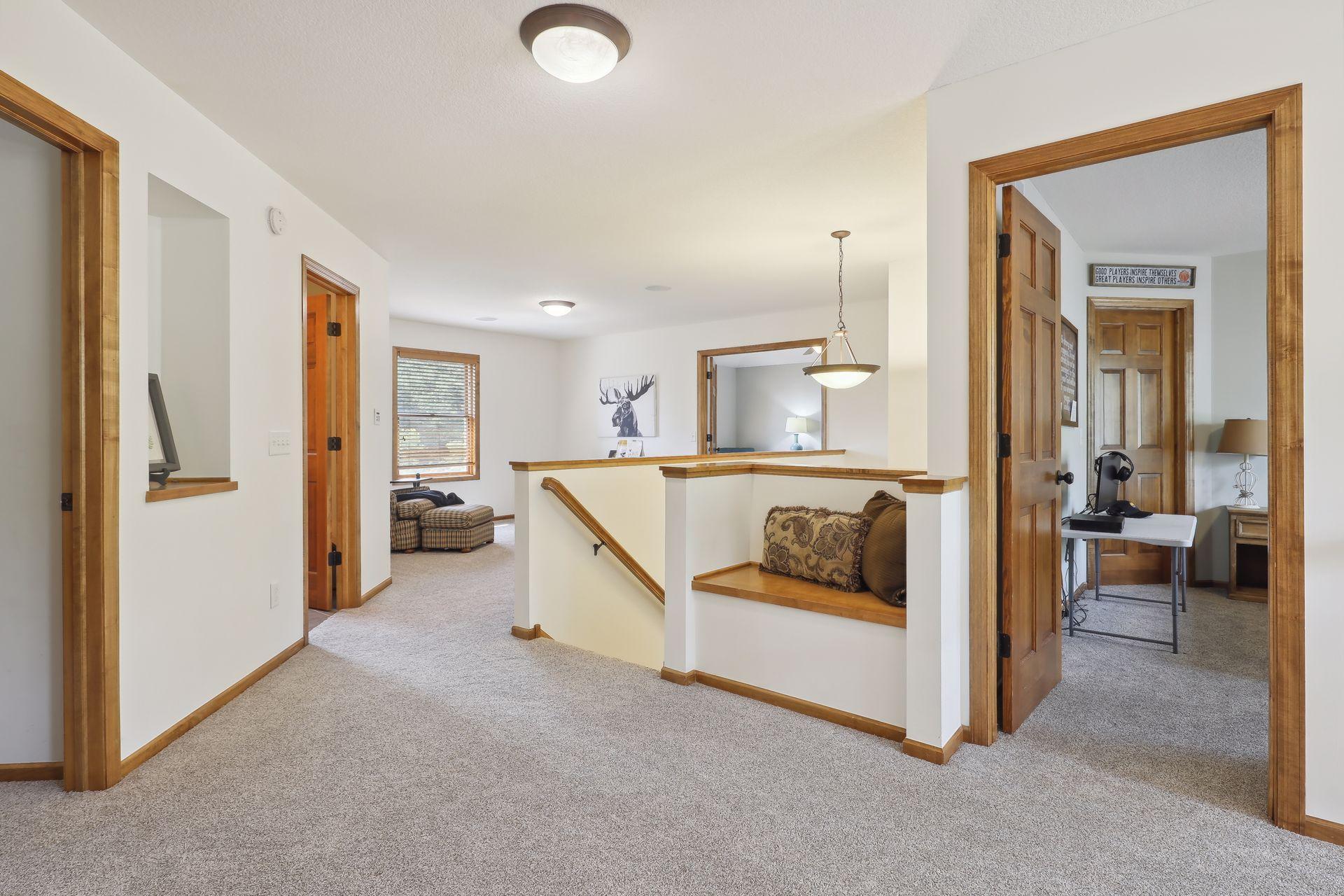 18031 Kingsway Path