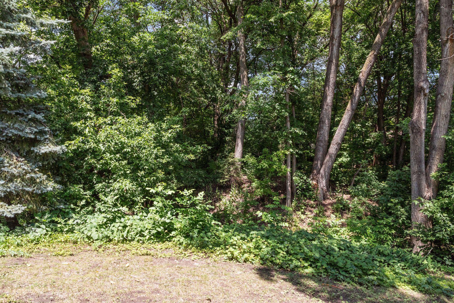 1623 Black Oaks Place N