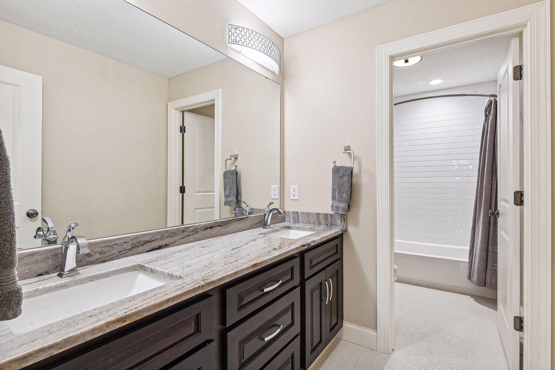 4815 Suburban Drive