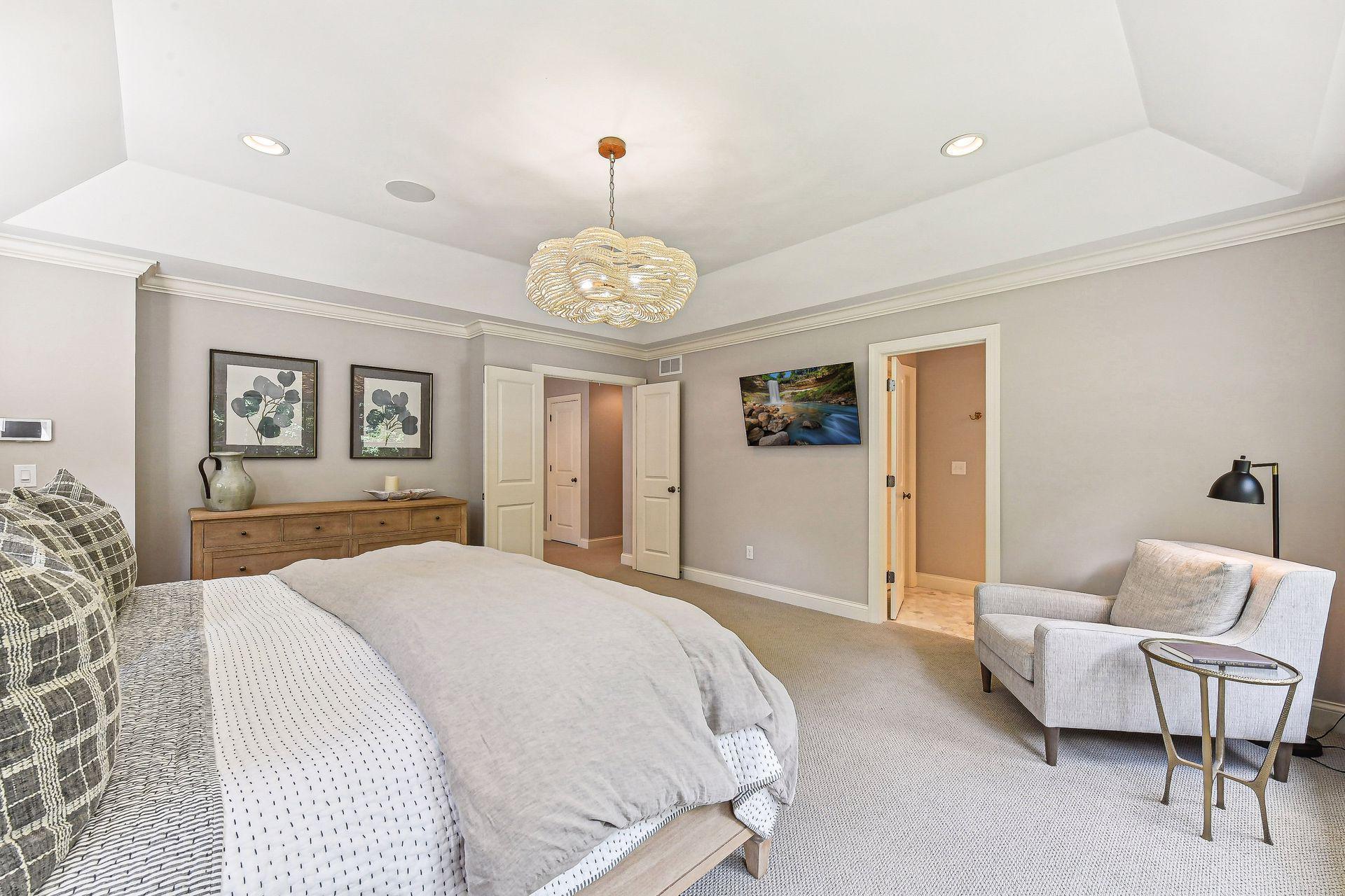 4815 Suburban Drive
