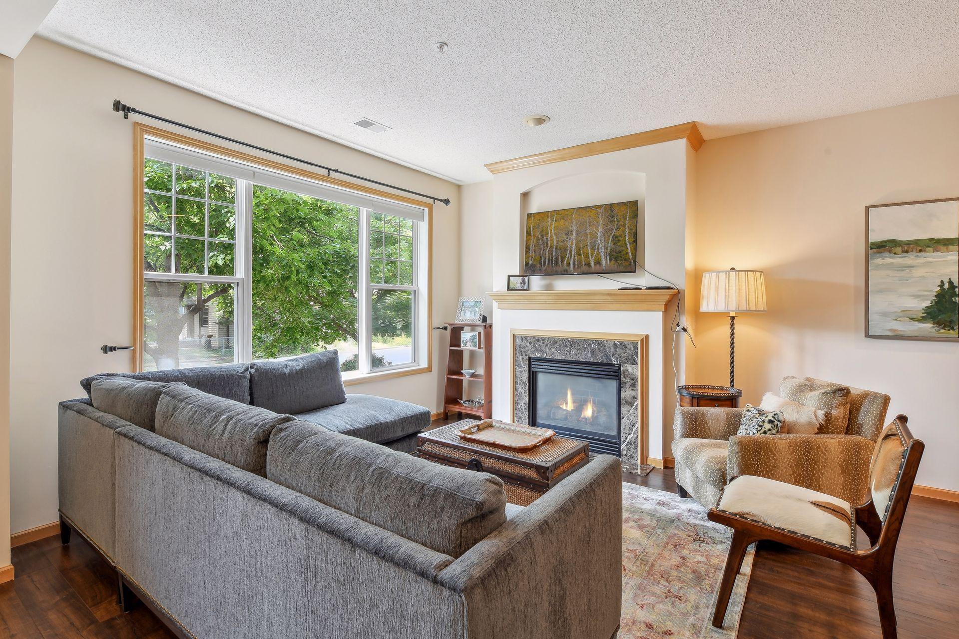 6090 W 16th Street Unit: 910