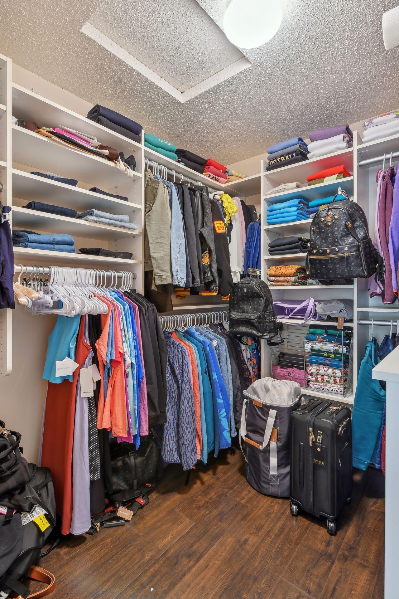 6090 W 16th Street Unit: 910