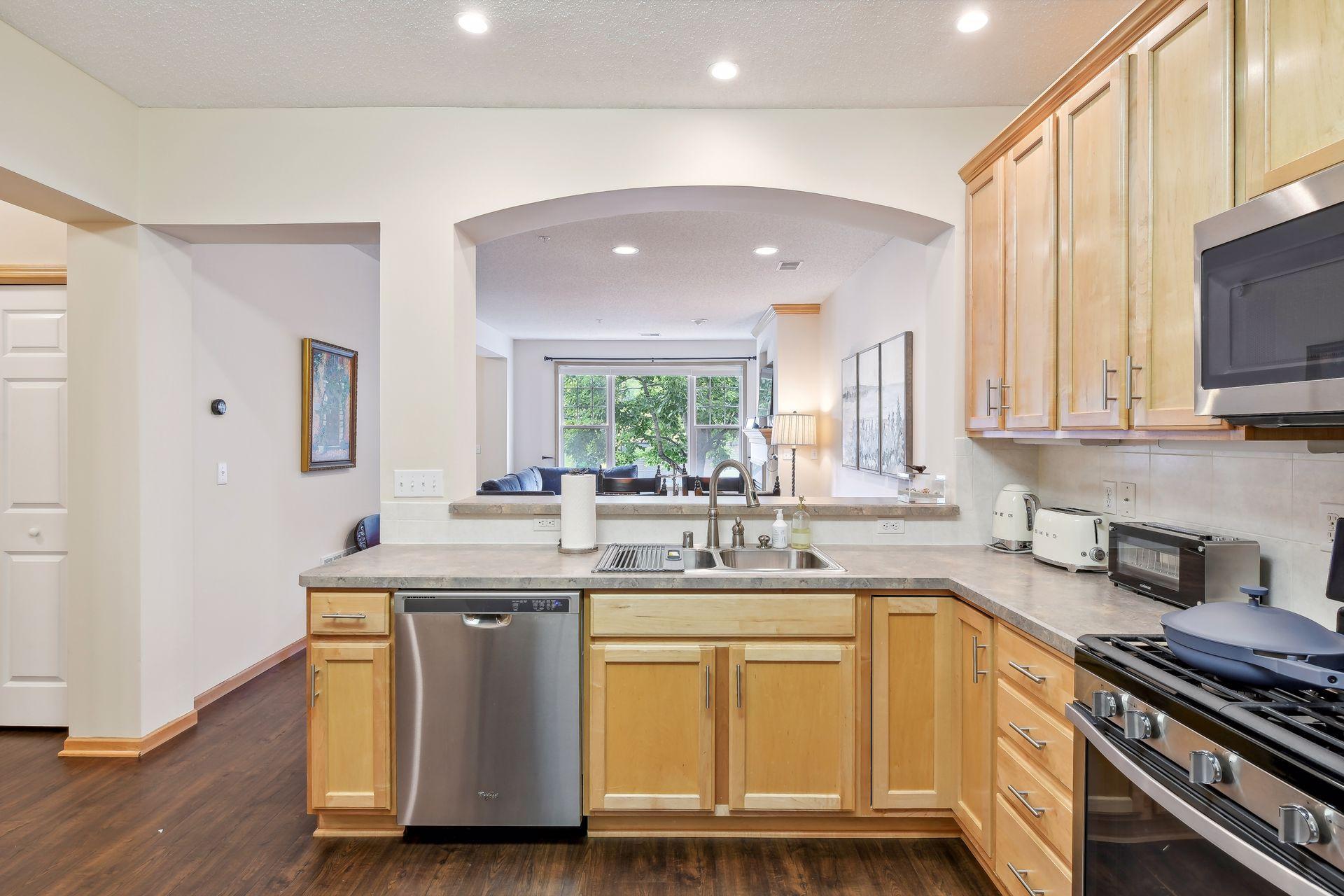 6090 W 16th Street Unit: 910