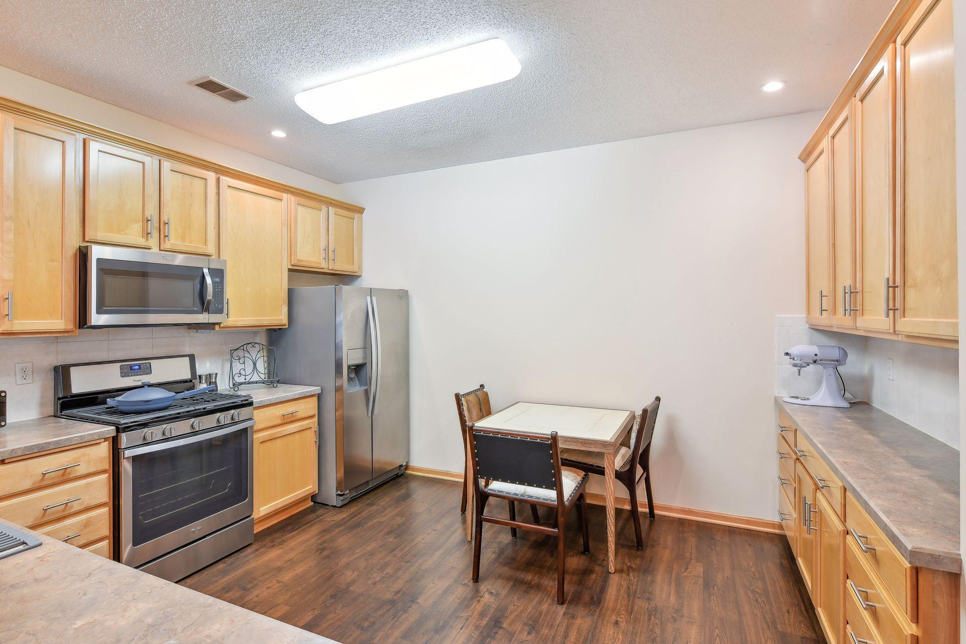 6090 W 16th Street Unit: 910