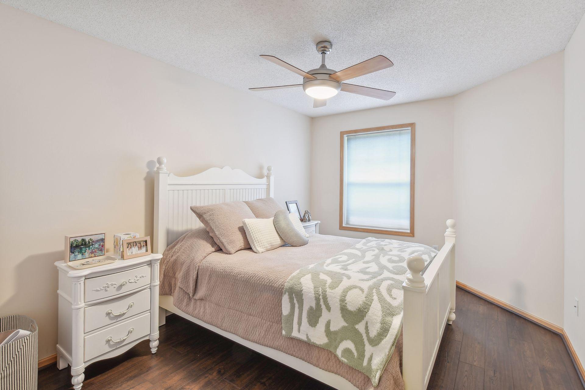 6090 W 16th Street Unit: 910