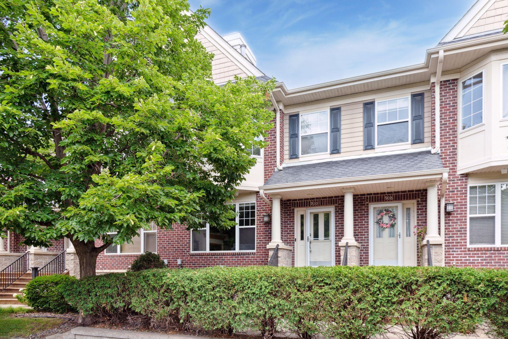 6090 W 16th Street Unit: 910