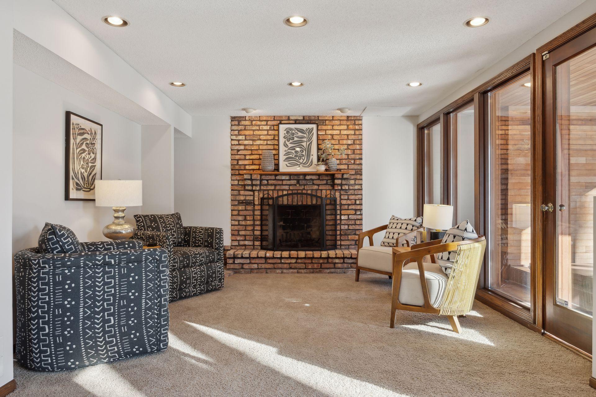 16201 Adeline Lane