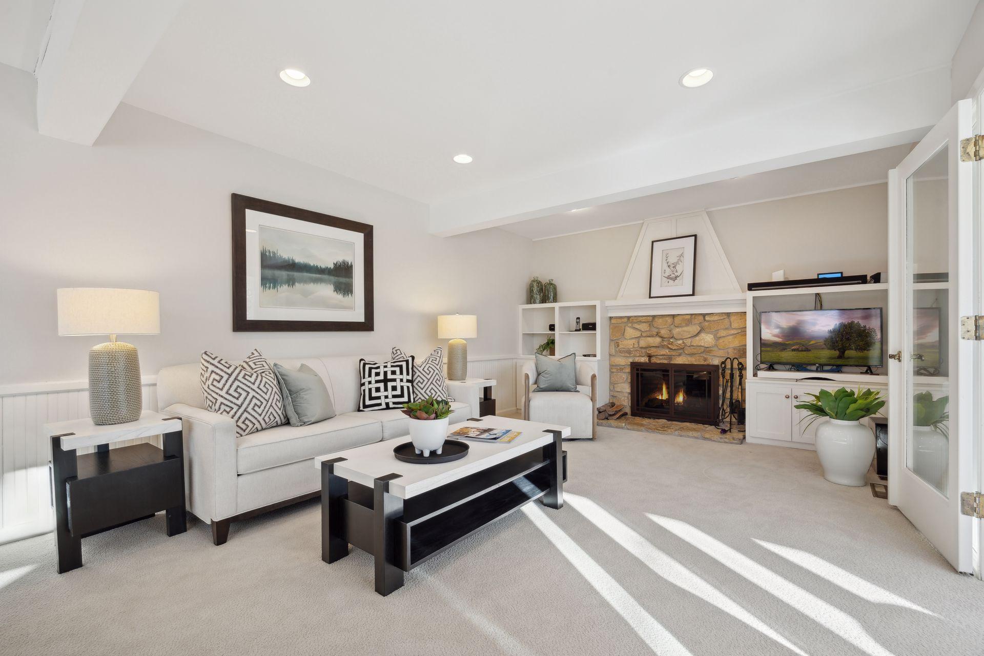 16201 Adeline Lane