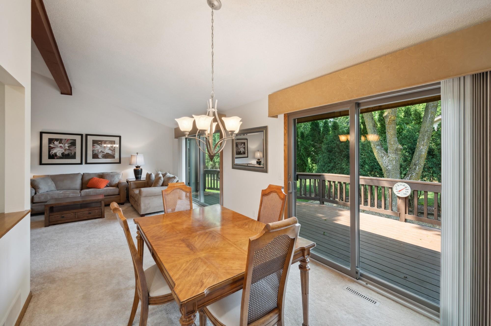 9324 Nesbitt Road