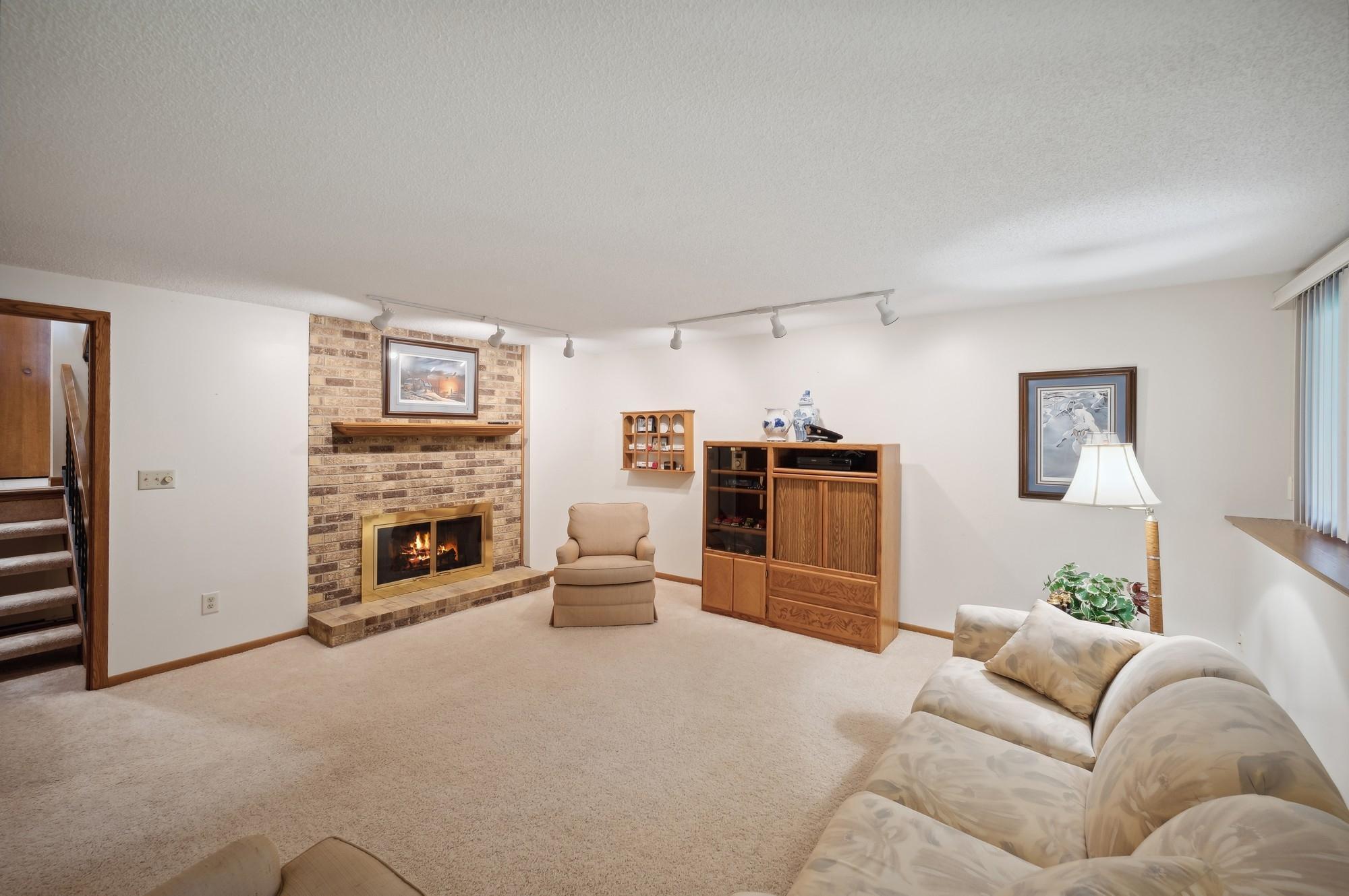 9324 Nesbitt Road