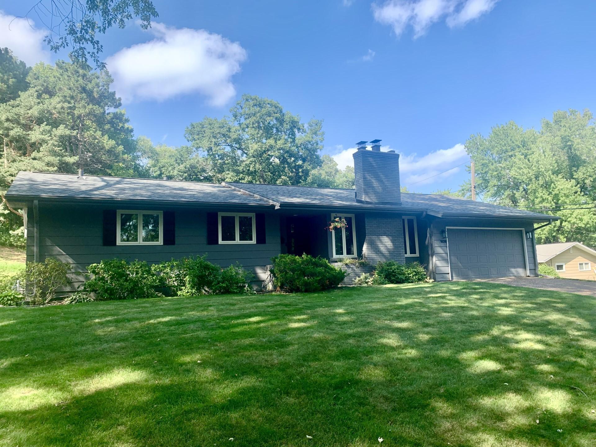 1438 Texas Circle S