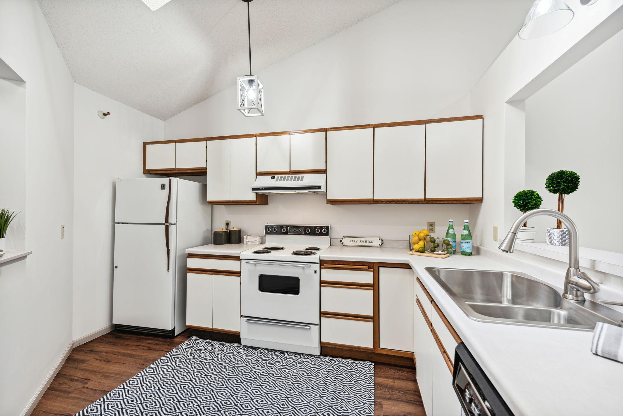 7606 York Avenue S Unit: 7301