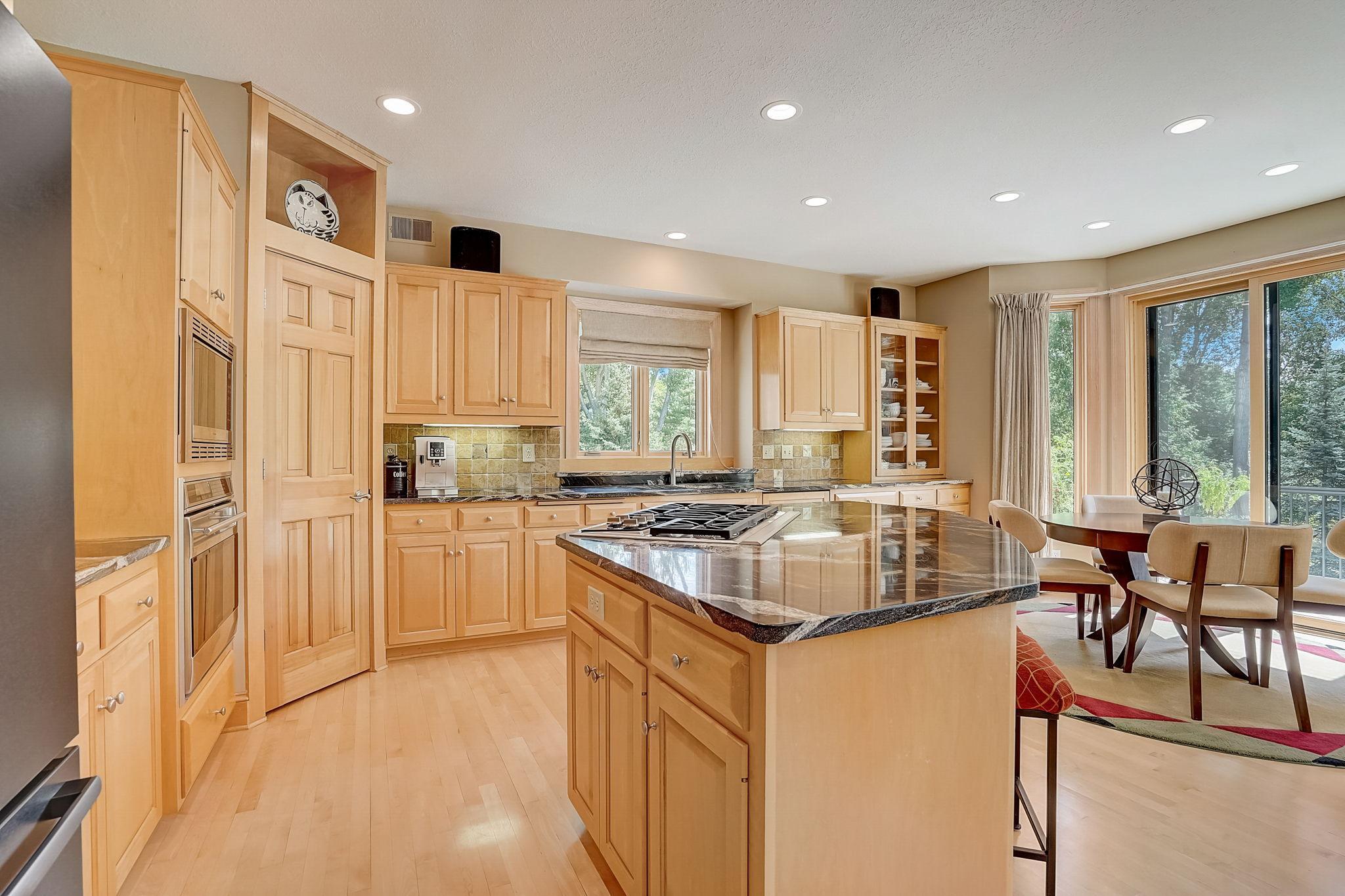 27585 Woodside Road
