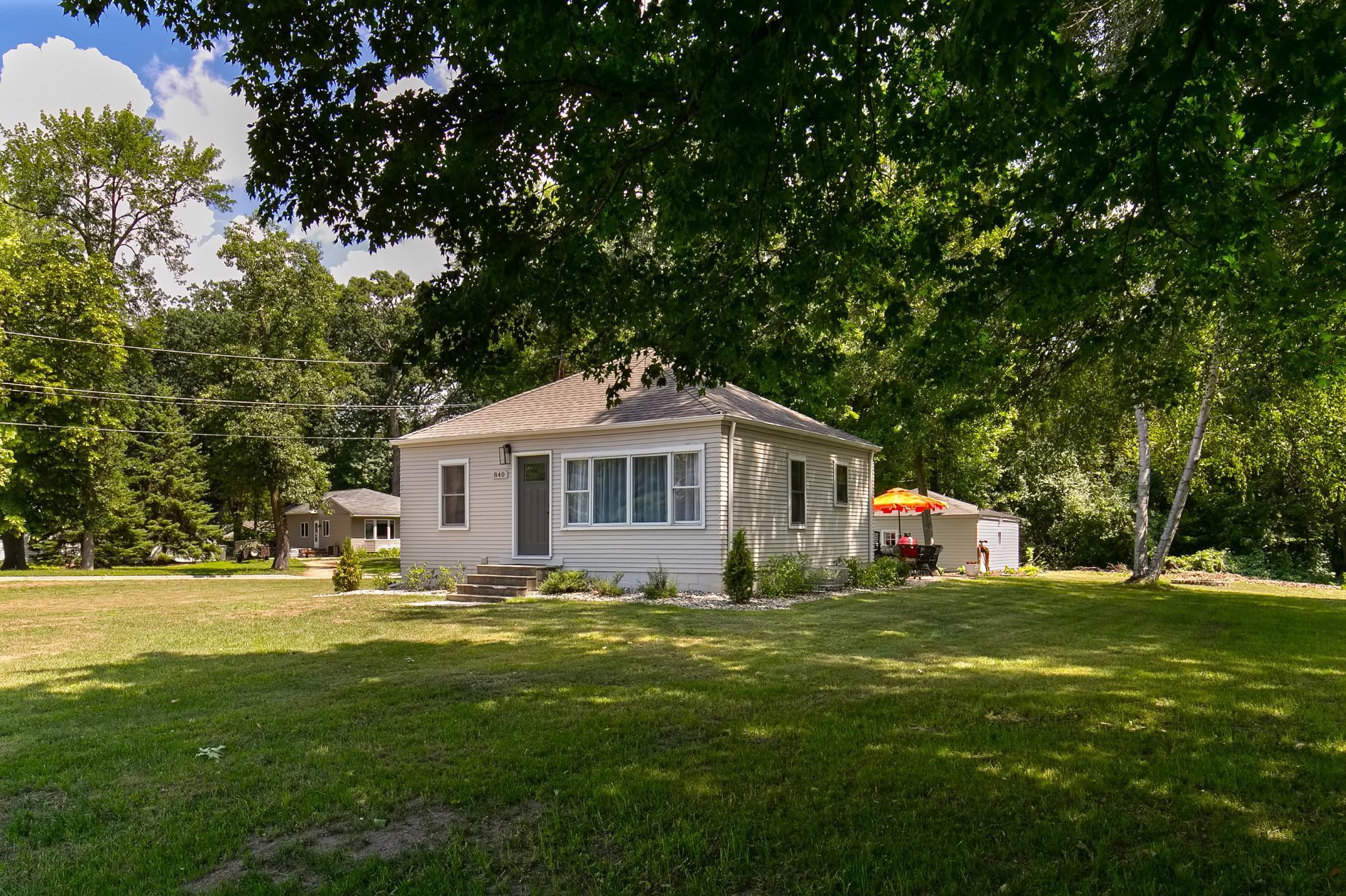 840 County Road 101 N