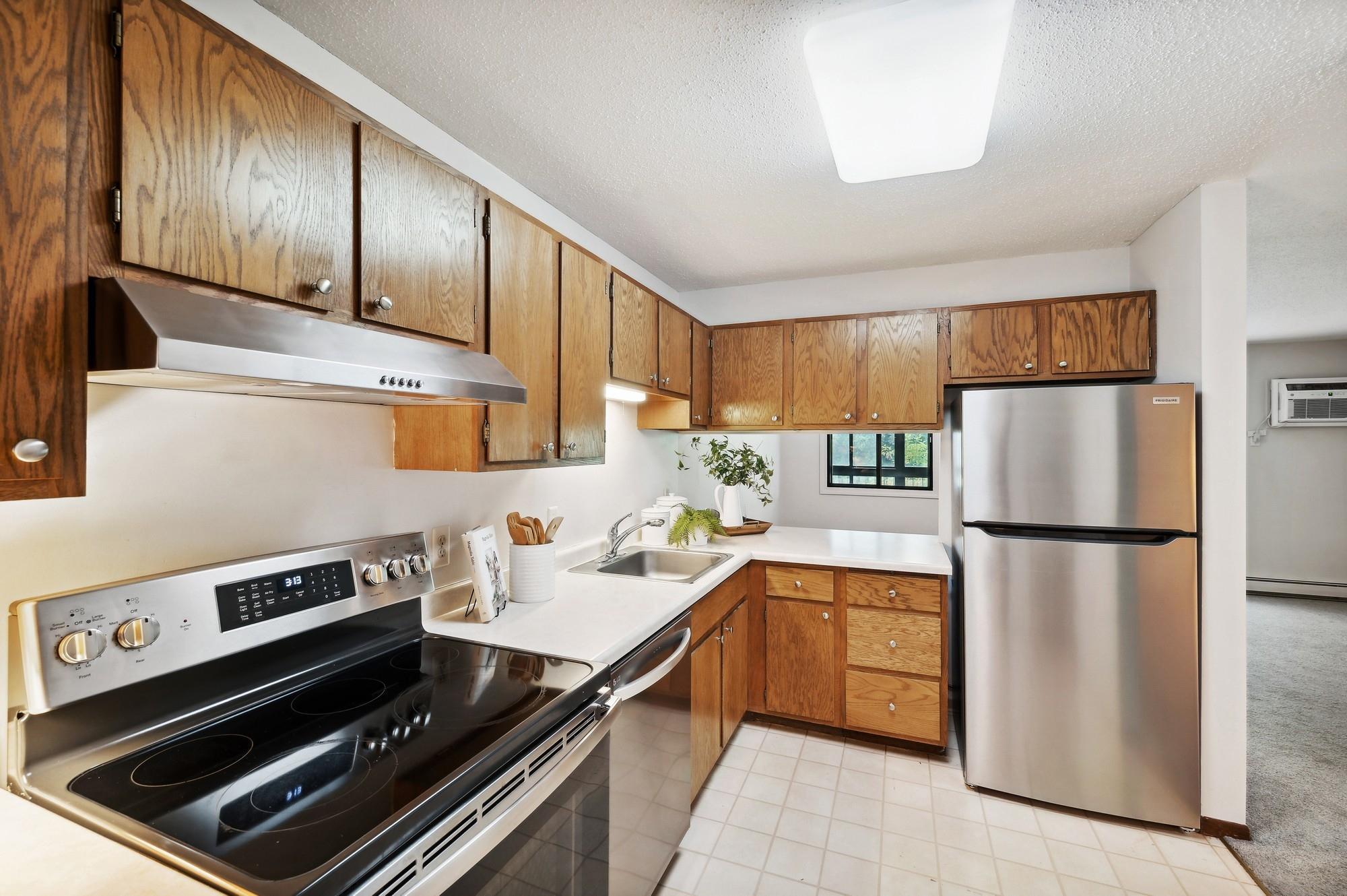 5697 Green Circle Drive Unit: 312