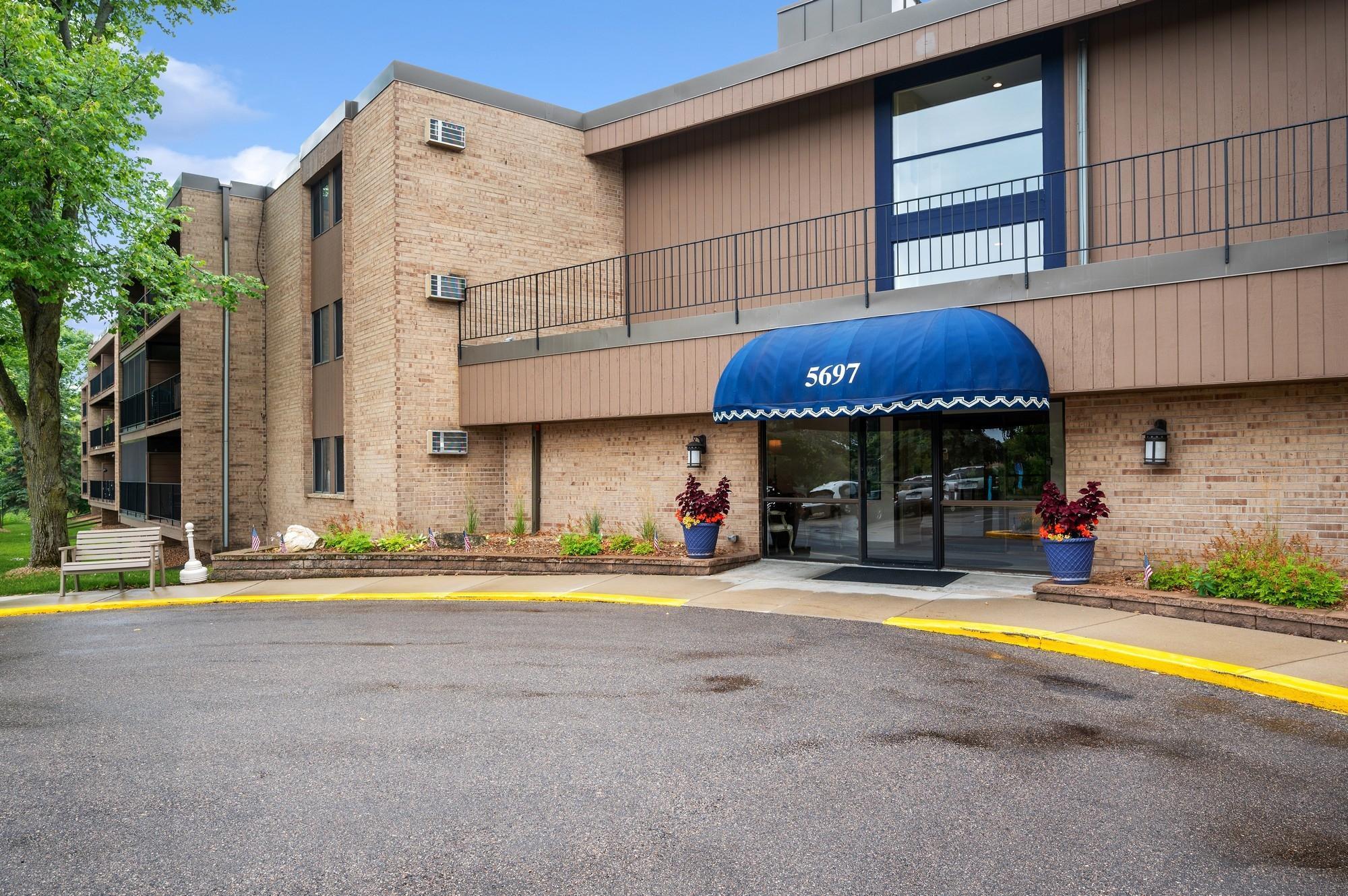 5697 Green Circle Drive Unit: 312