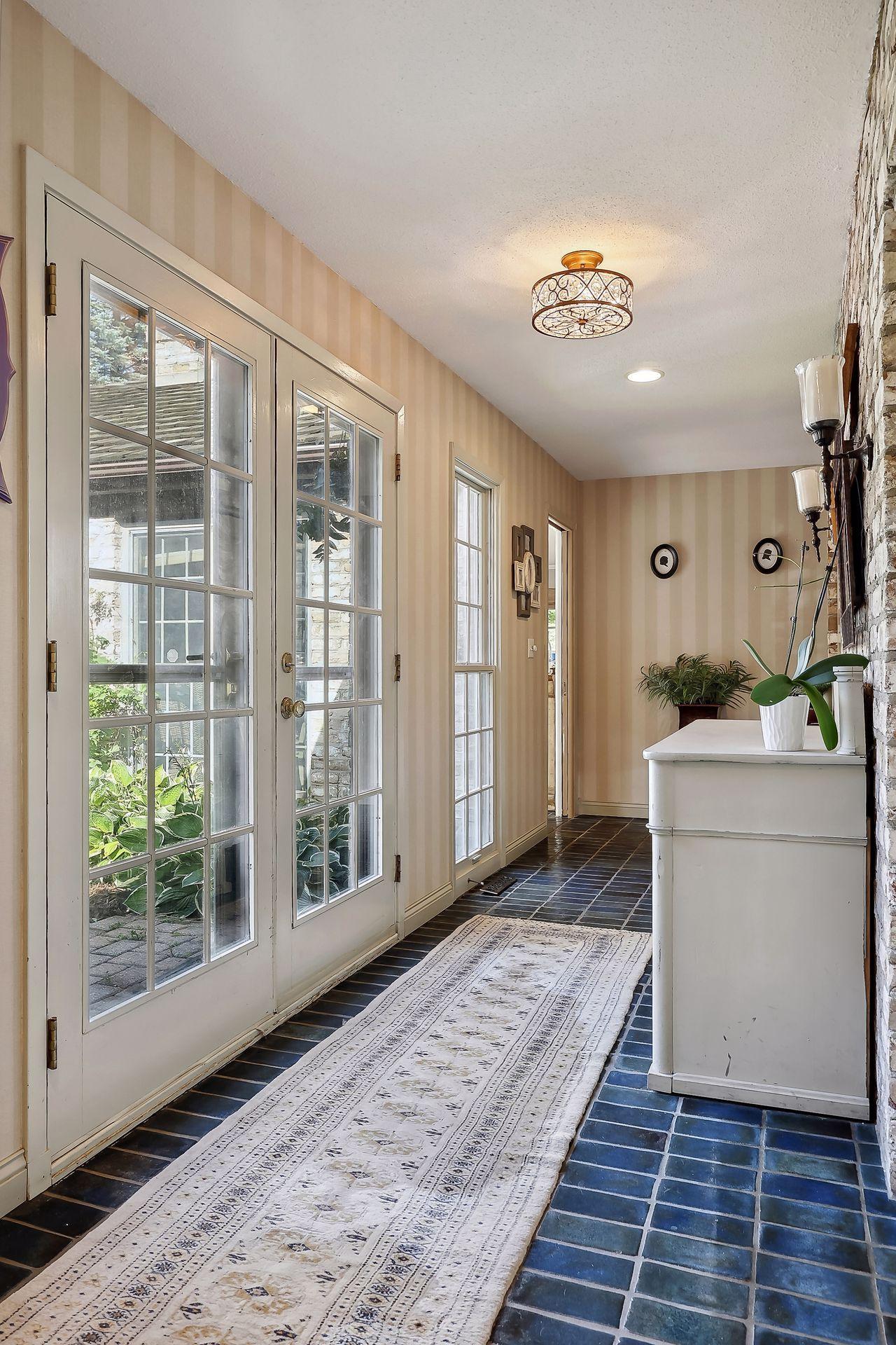 1065 Tamarack Drive
