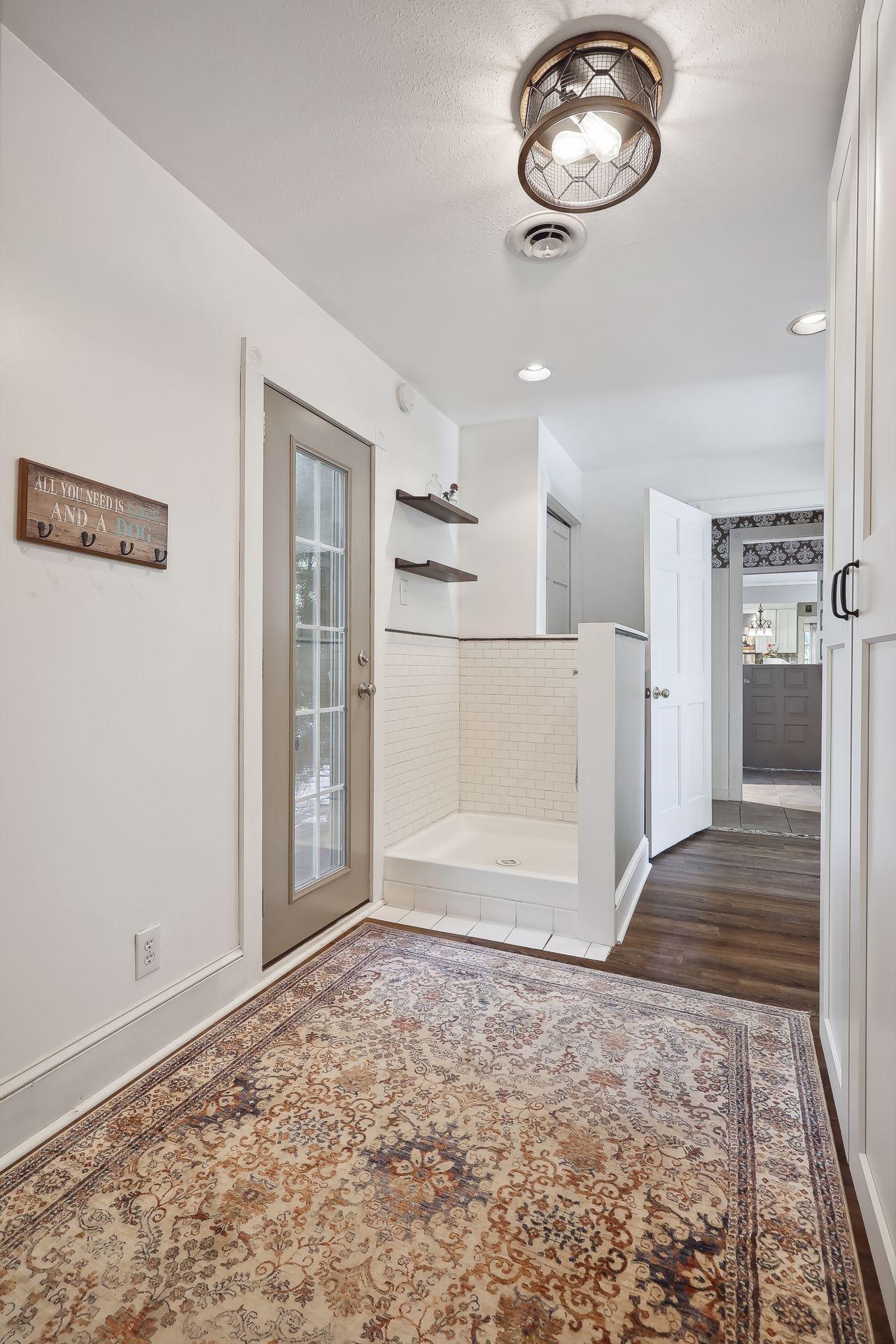 1065 Tamarack Drive
