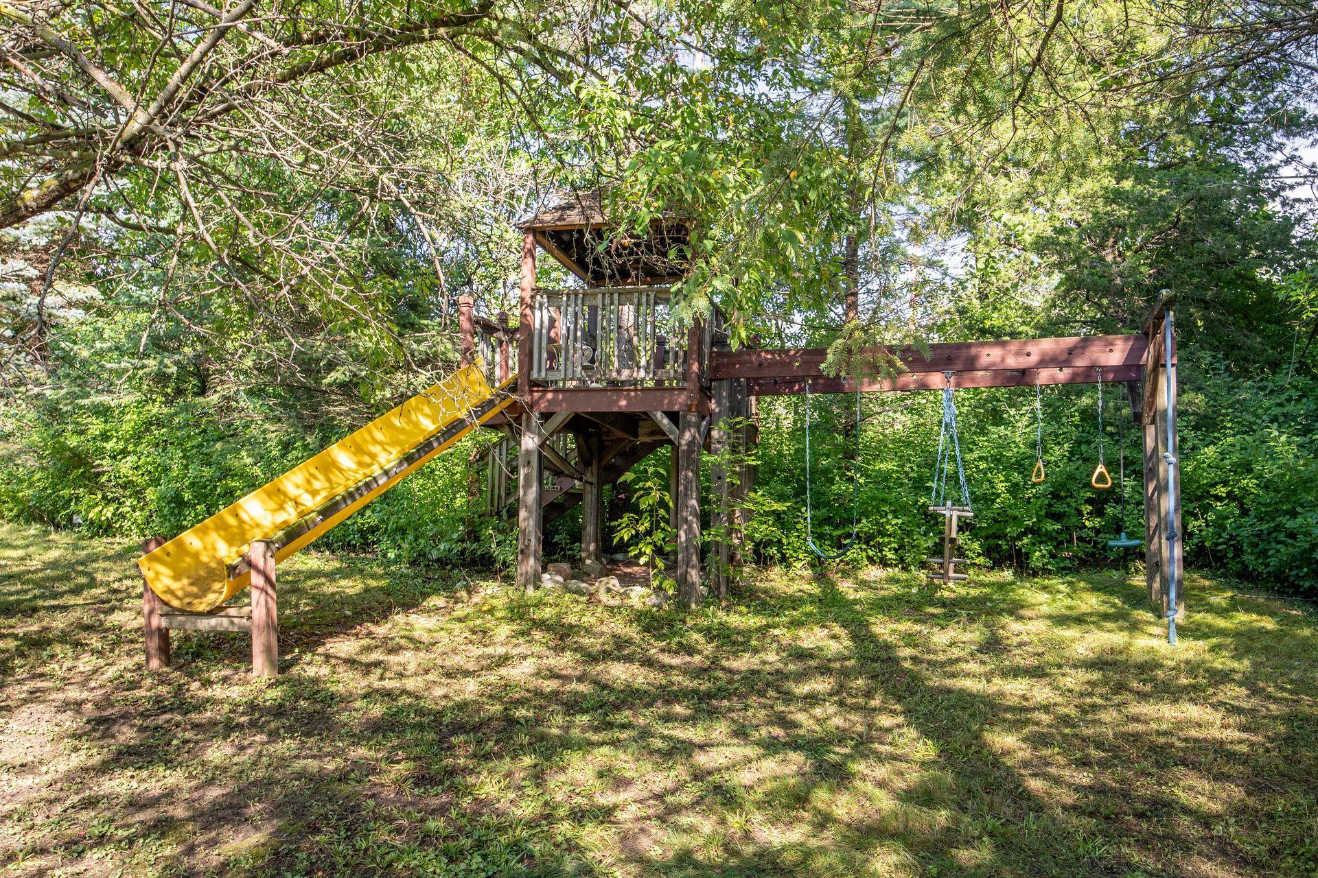 1065 Tamarack Drive