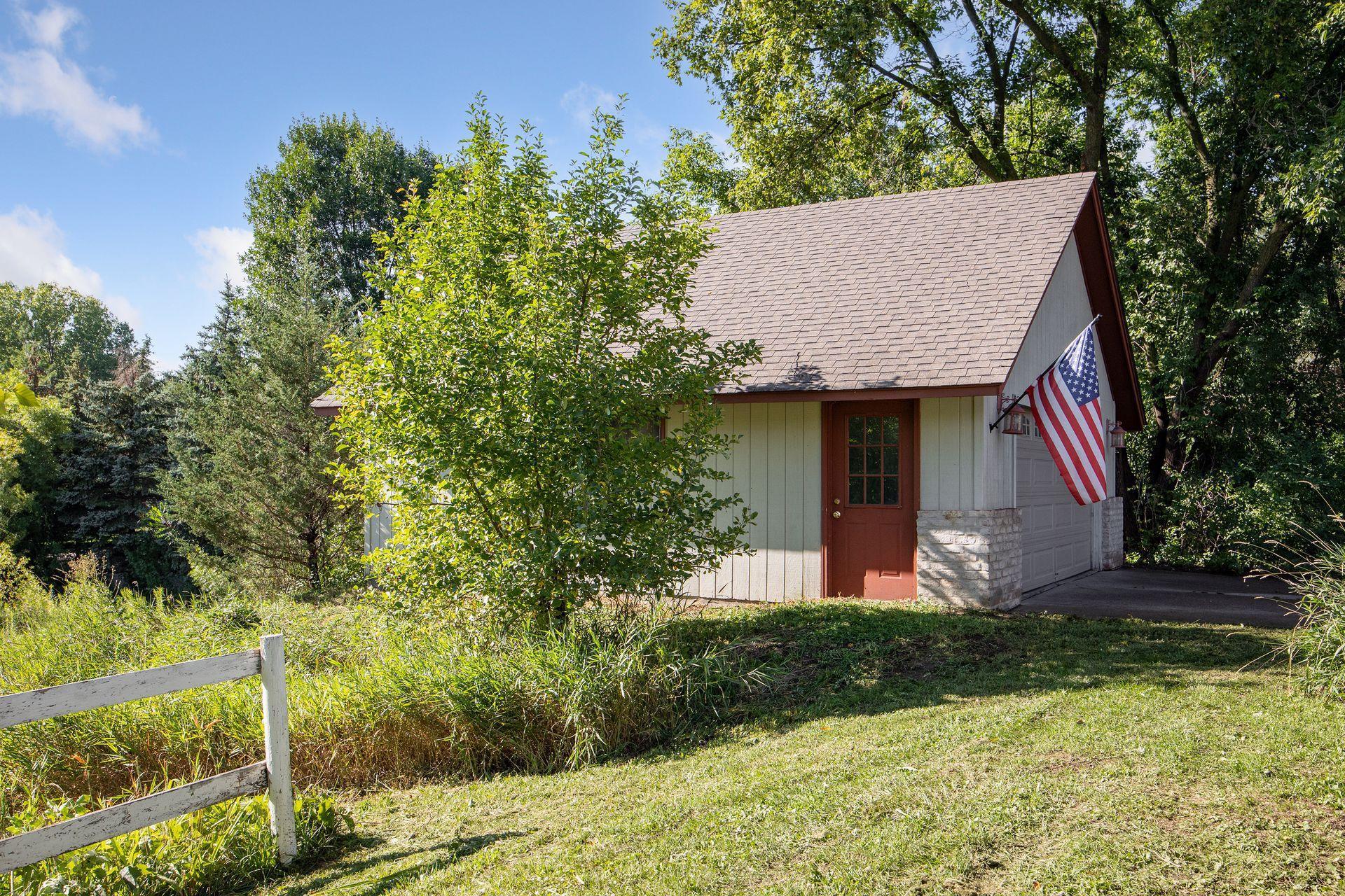 1065 Tamarack Drive