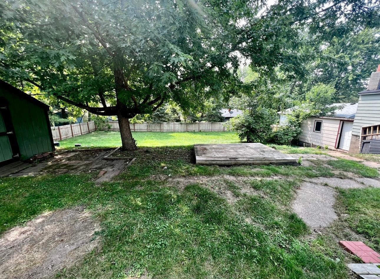 1417 Olive Street W