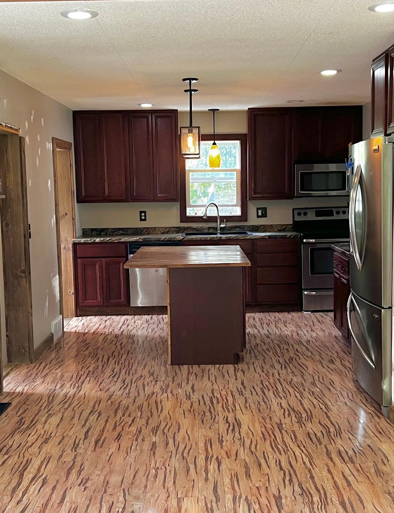 1417 Olive Street W
