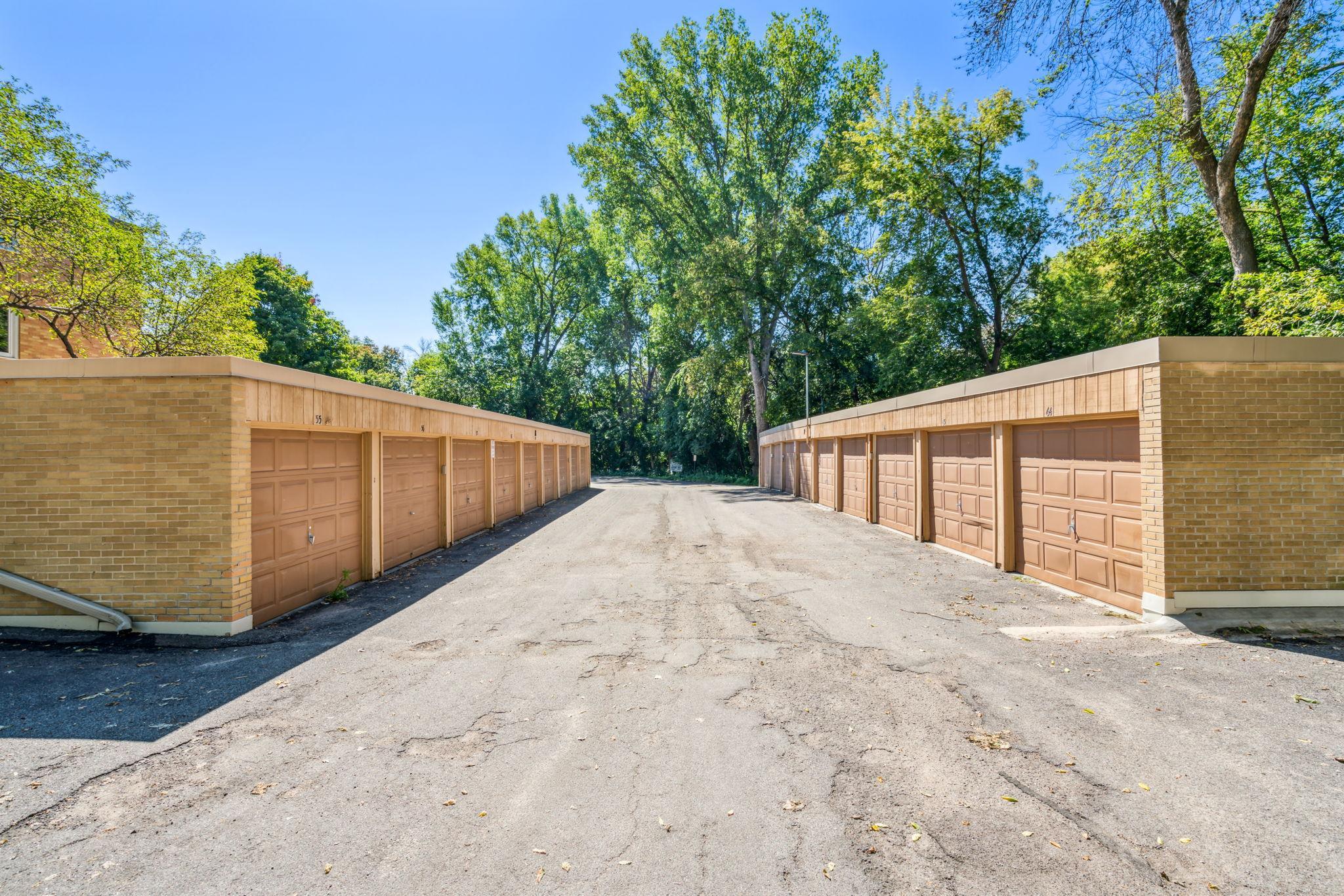 9145 Highway 55 Unit: 304