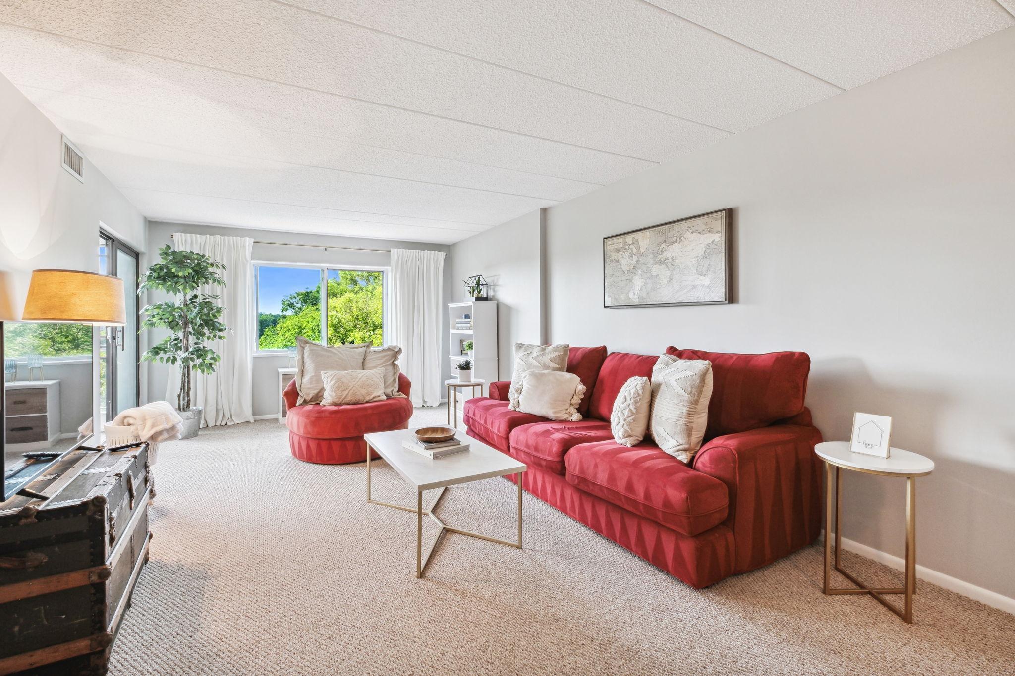 3320 Louisiana Avenue S Unit: 404