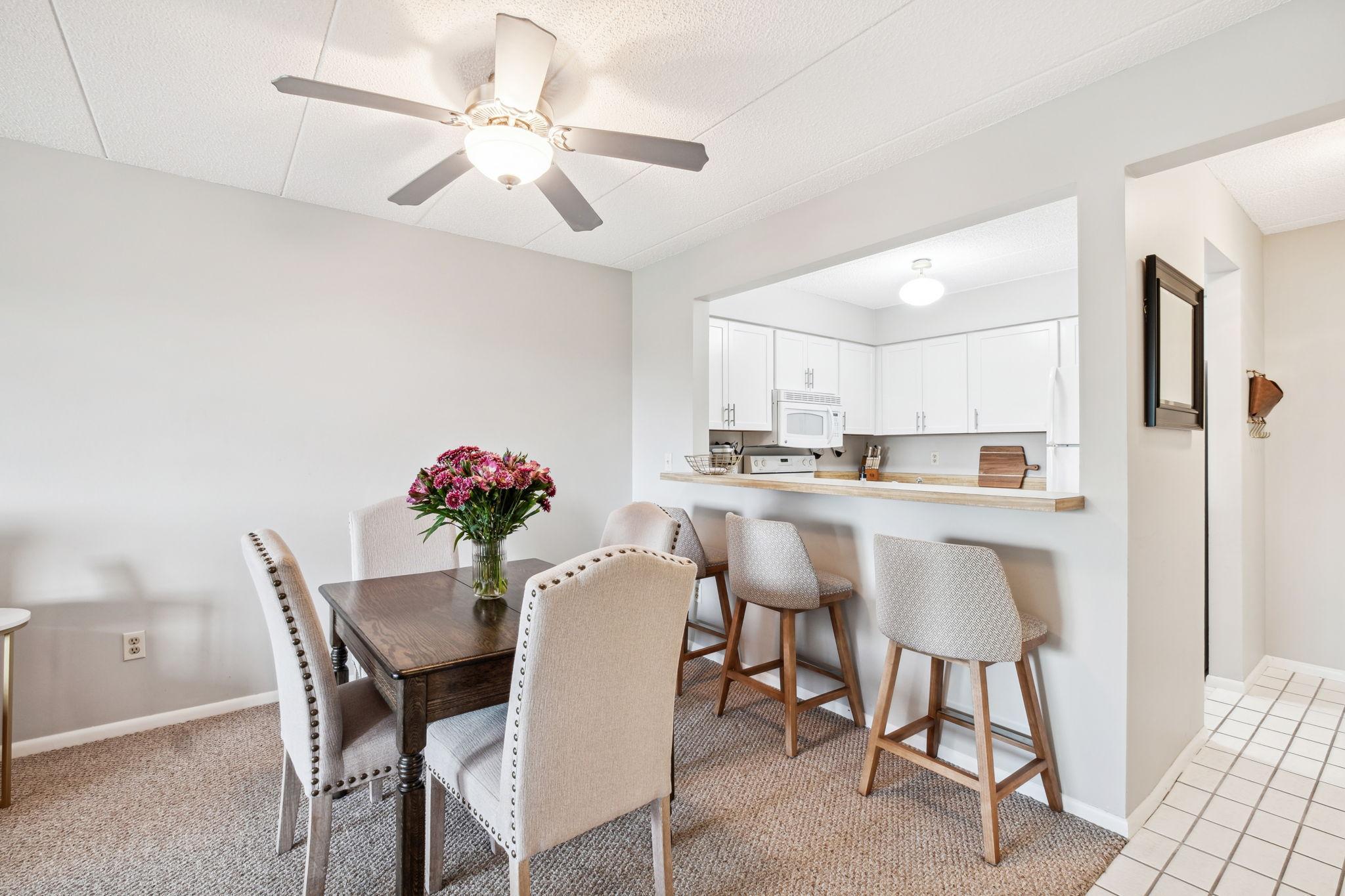 3320 Louisiana Avenue S Unit: 404