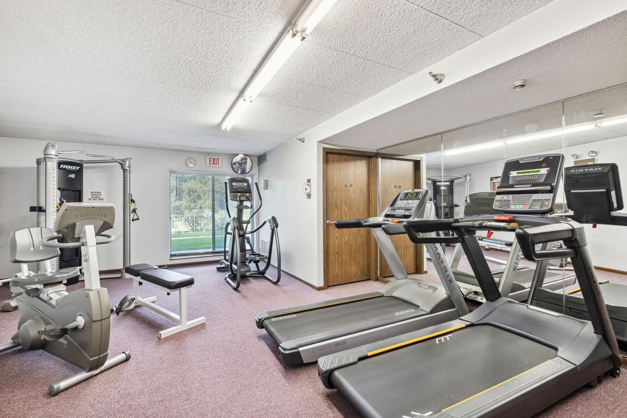 3320 Louisiana Avenue S Unit: 404