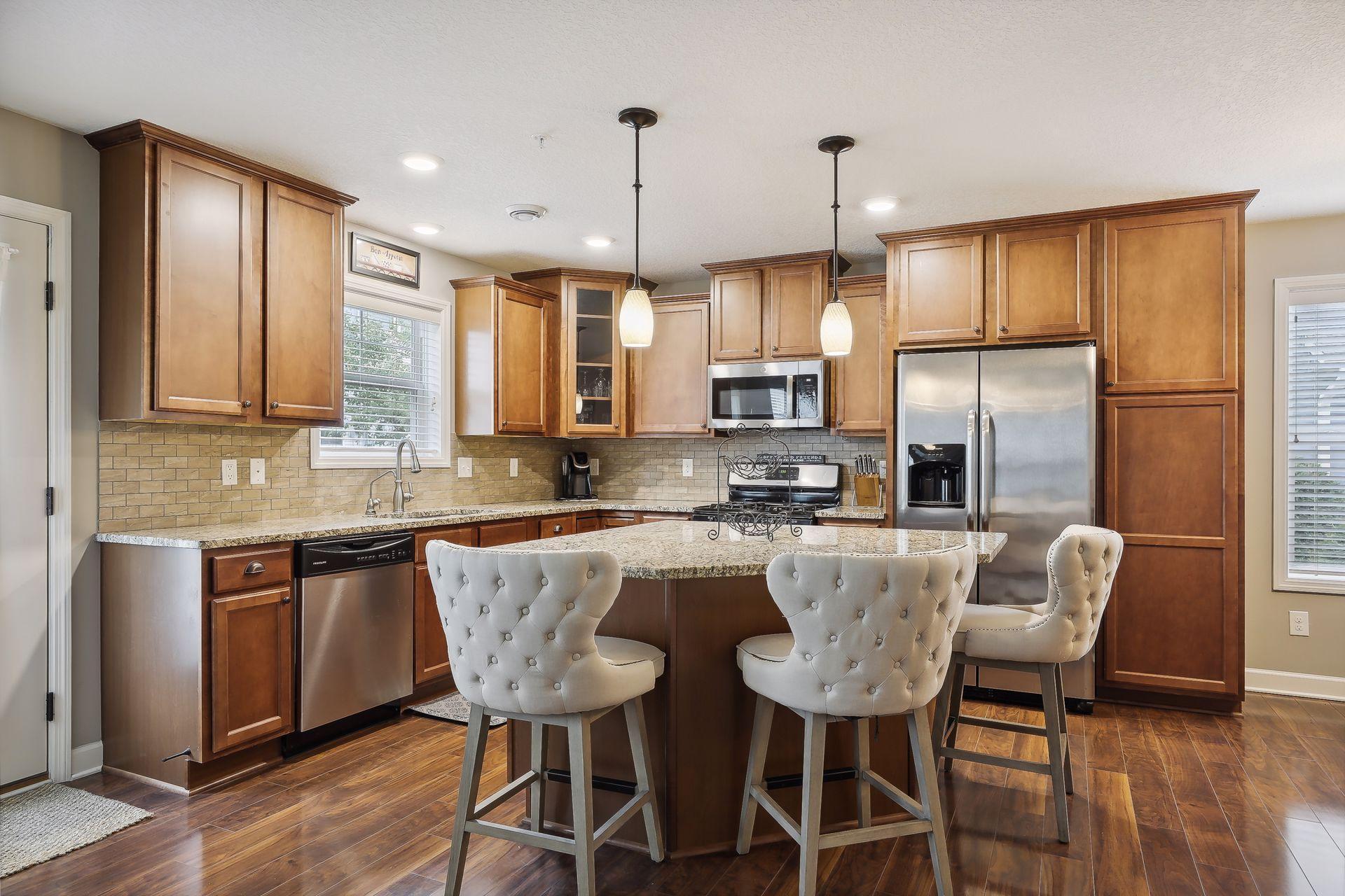 3255 Lakewood Trail