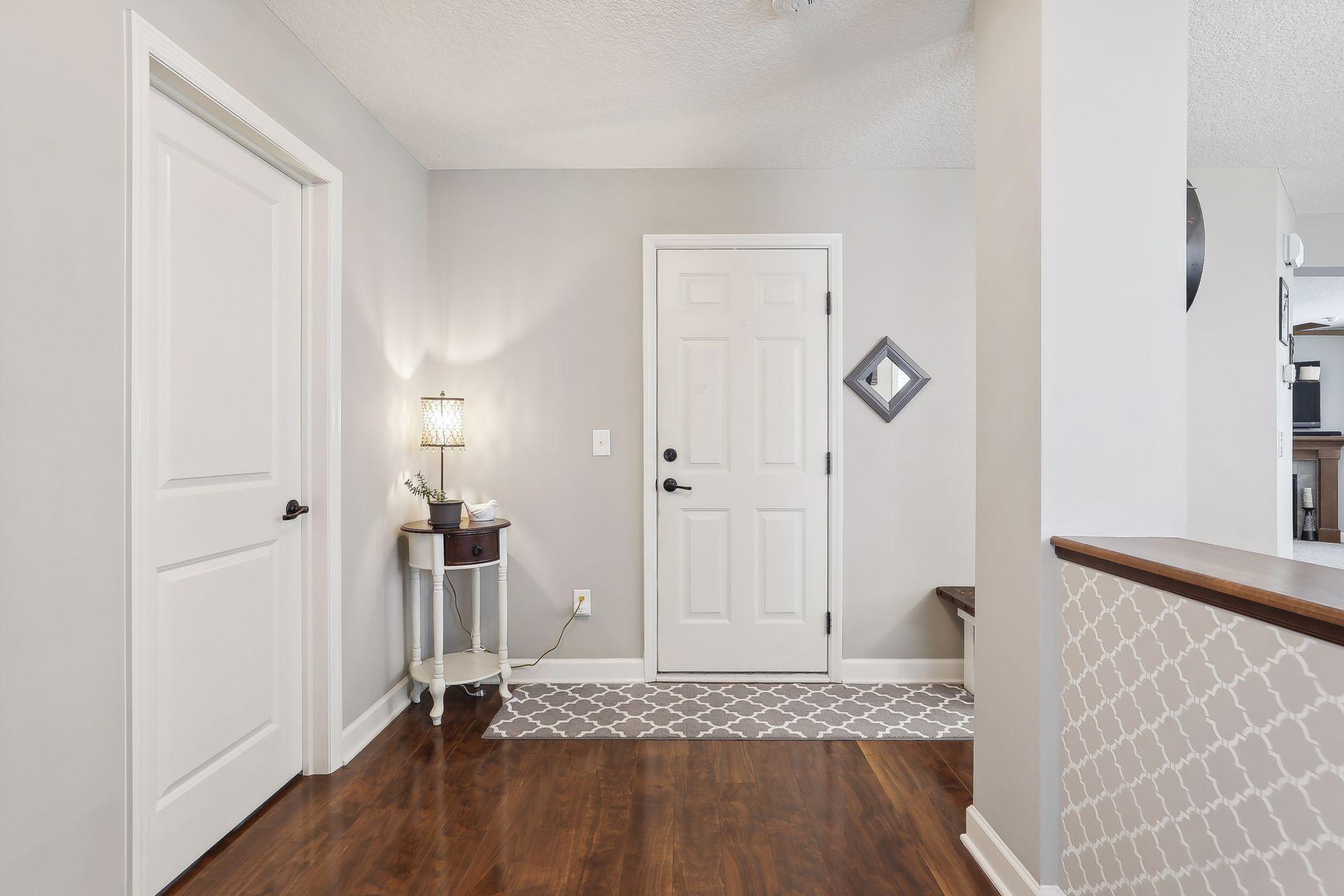 3255 Lakewood Trail