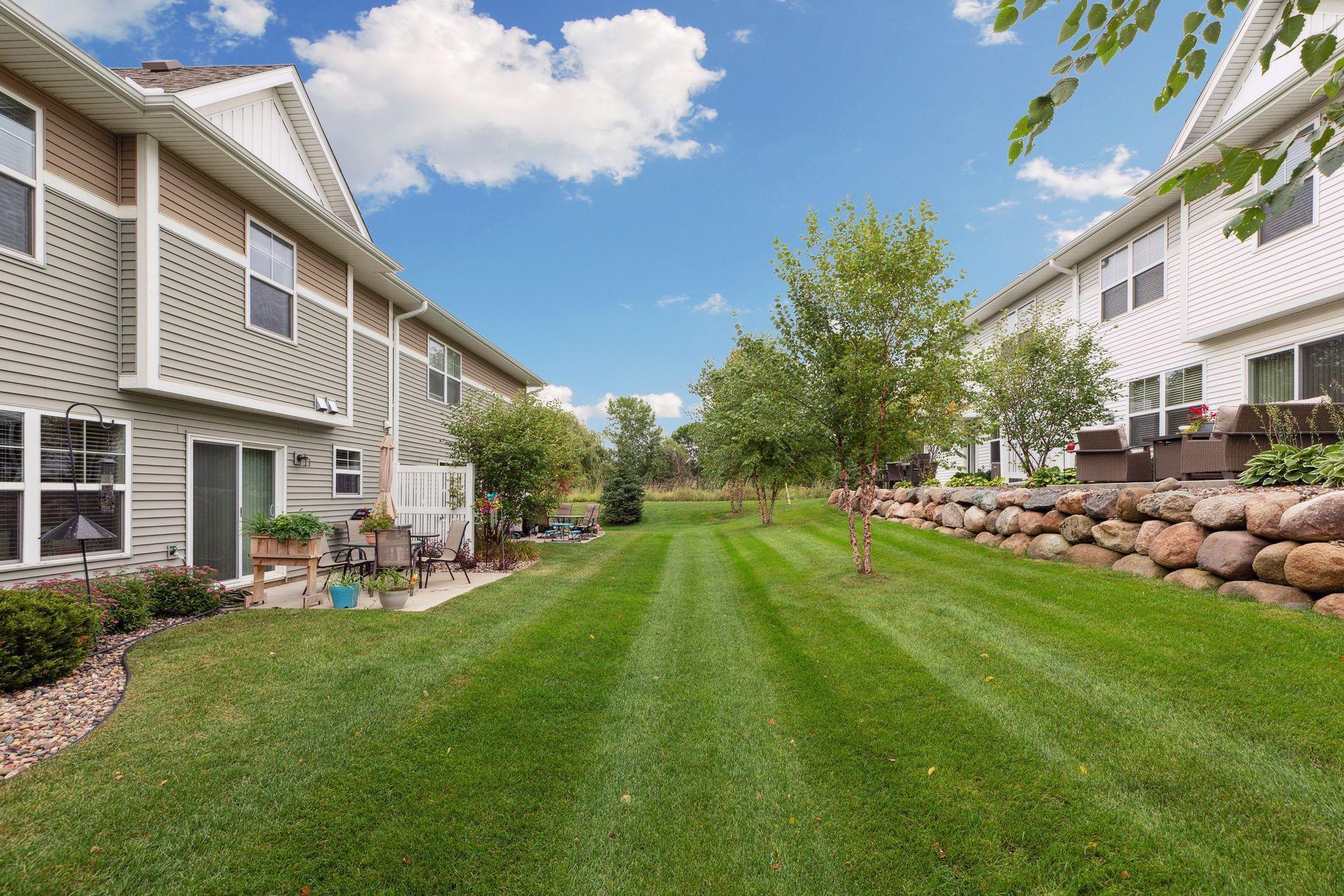3255 Lakewood Trail