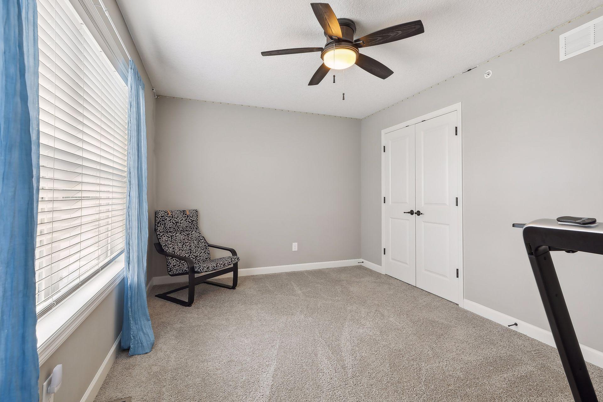 3255 Lakewood Trail