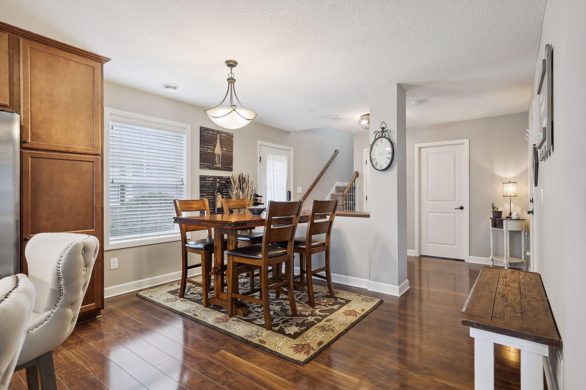 3255 Lakewood Trail