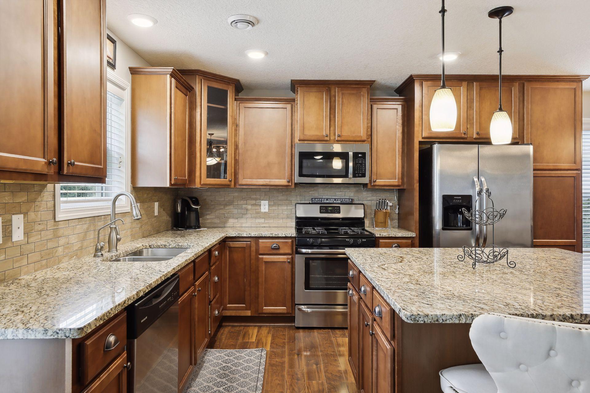 3255 Lakewood Trail