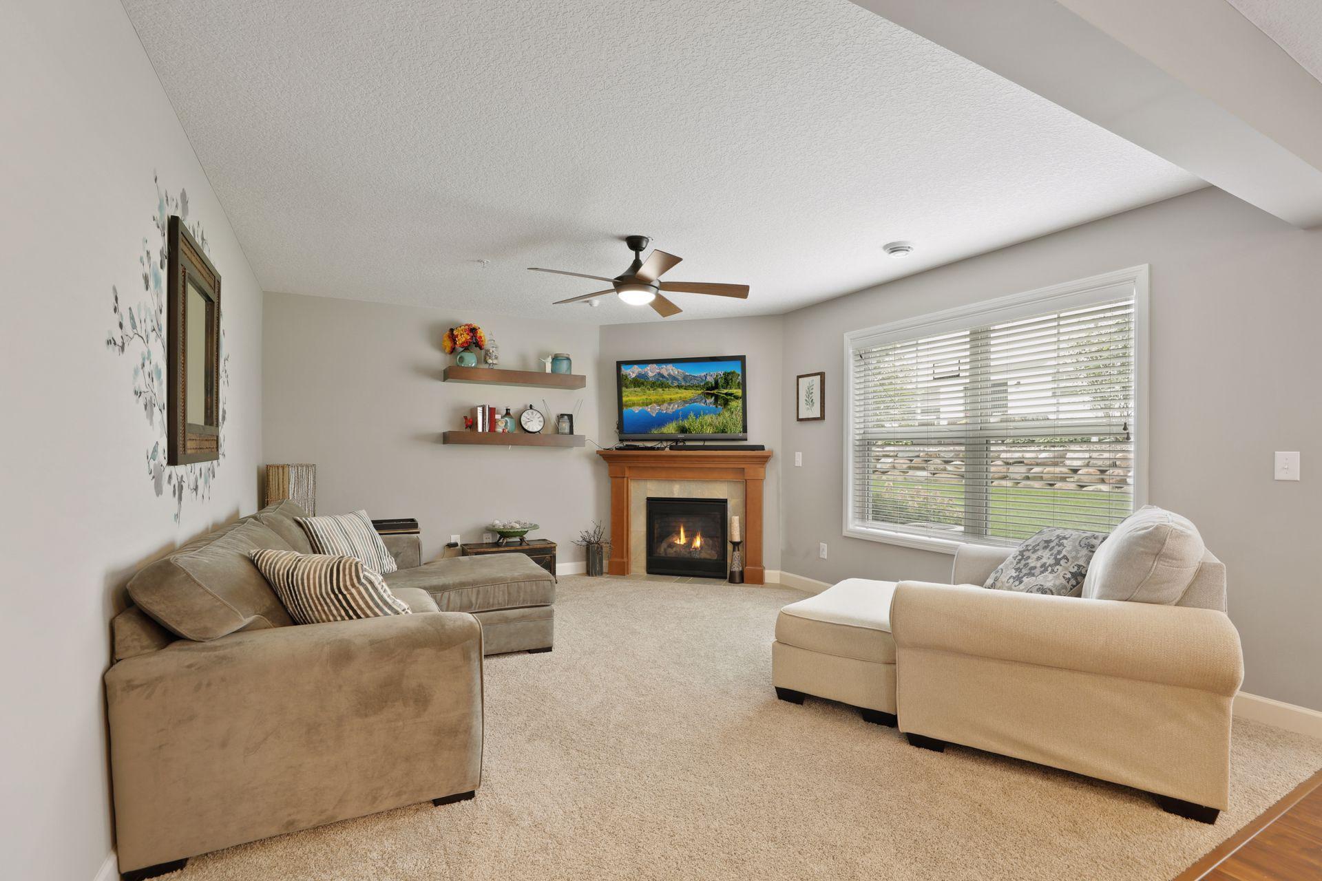 3255 Lakewood Trail