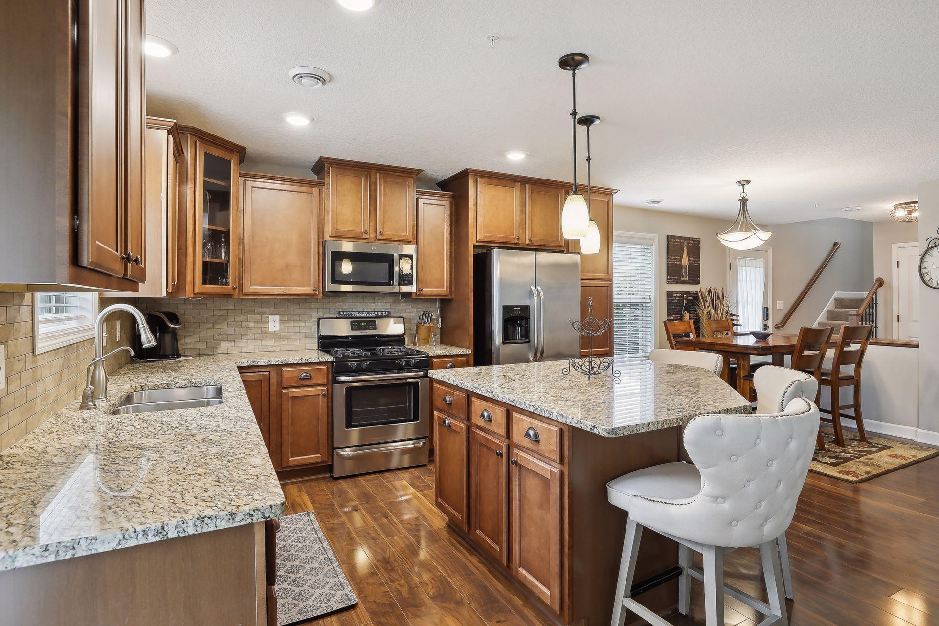 3255 Lakewood Trail