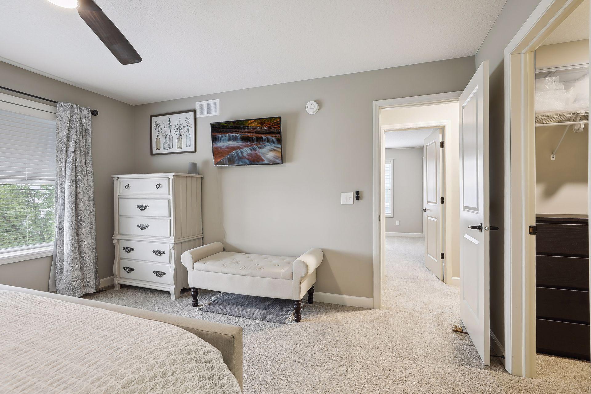 3255 Lakewood Trail