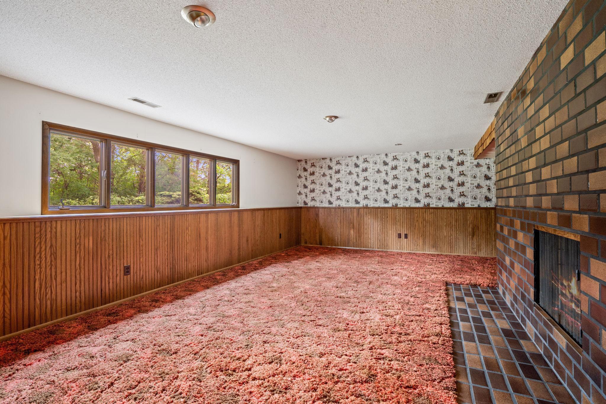 3821 Rum River Drive