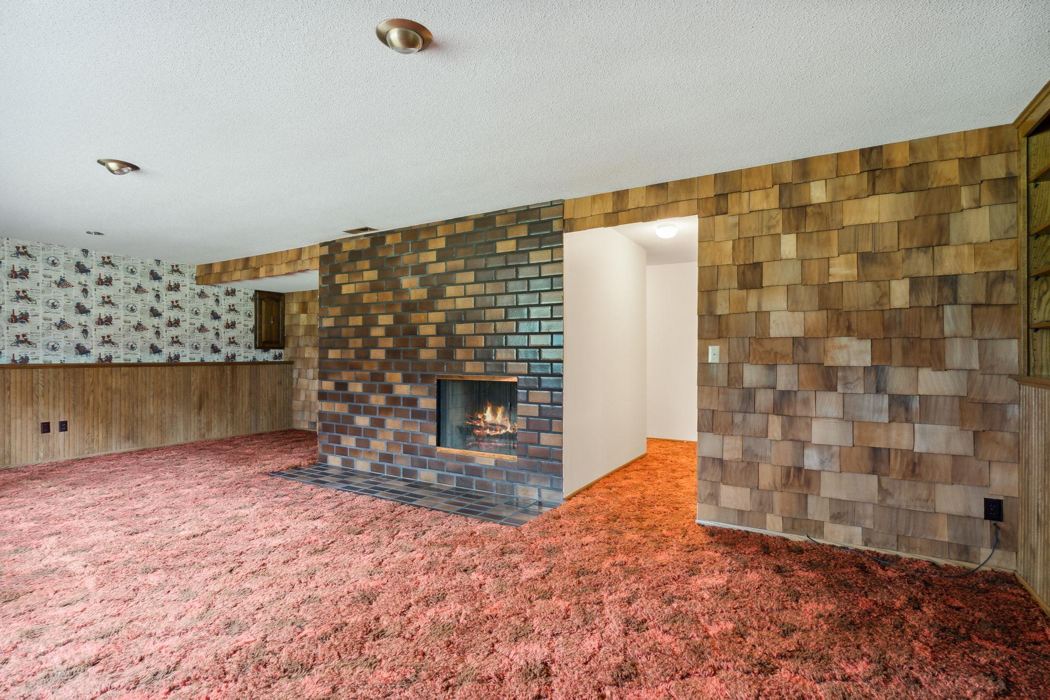 3821 Rum River Drive