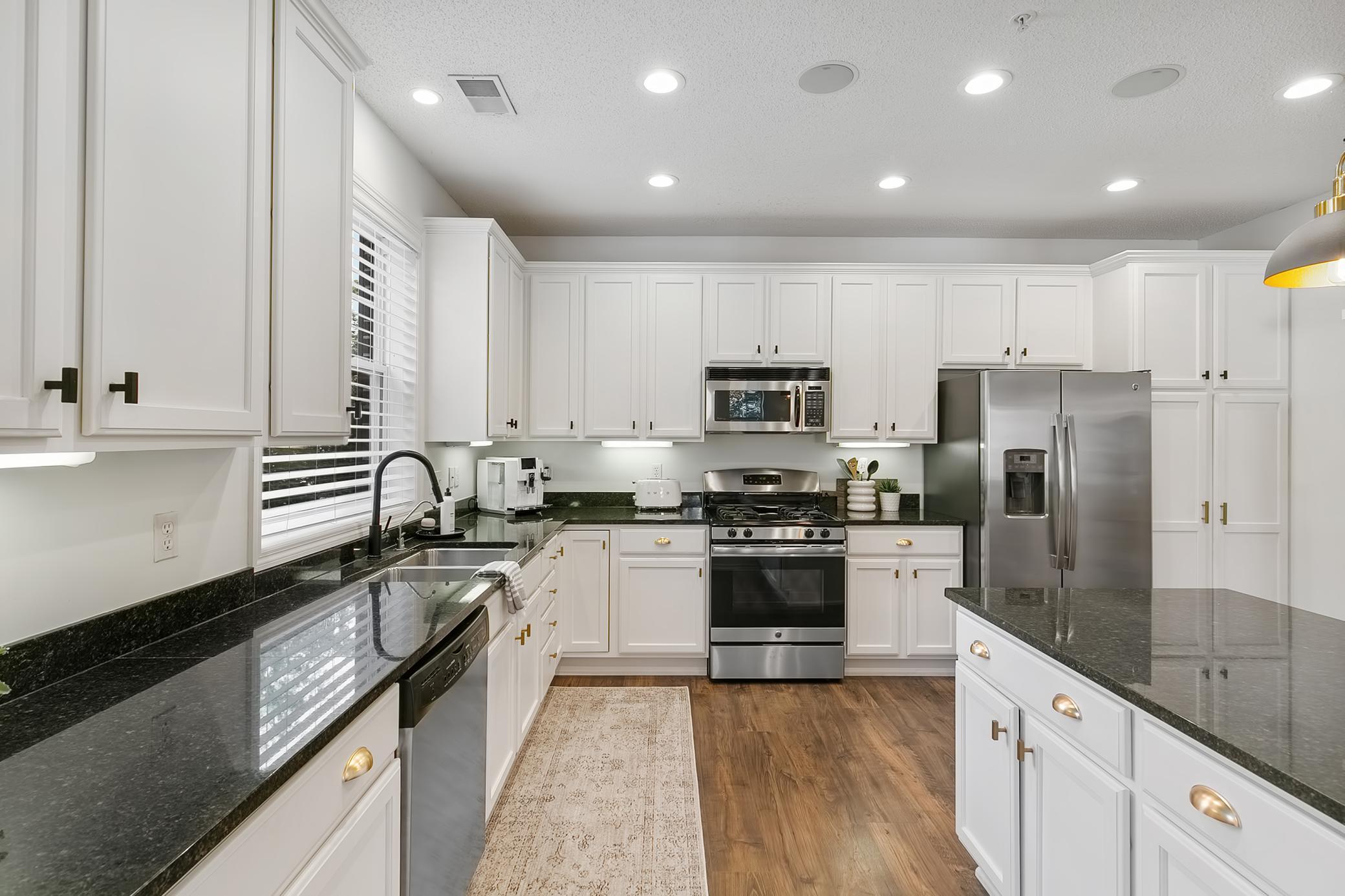 6090 W 16th Street Unit: 901