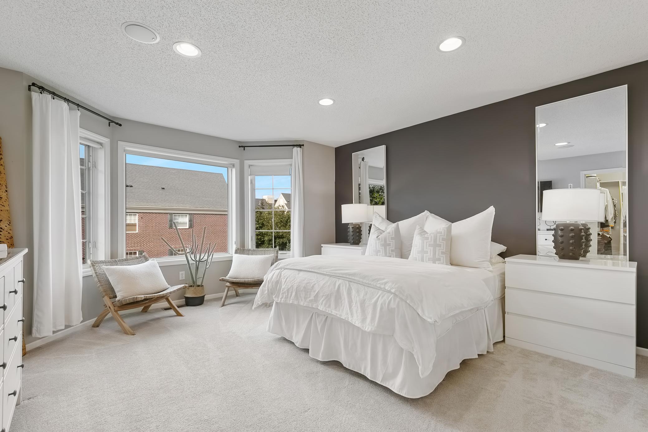 6090 W 16th Street Unit: 901