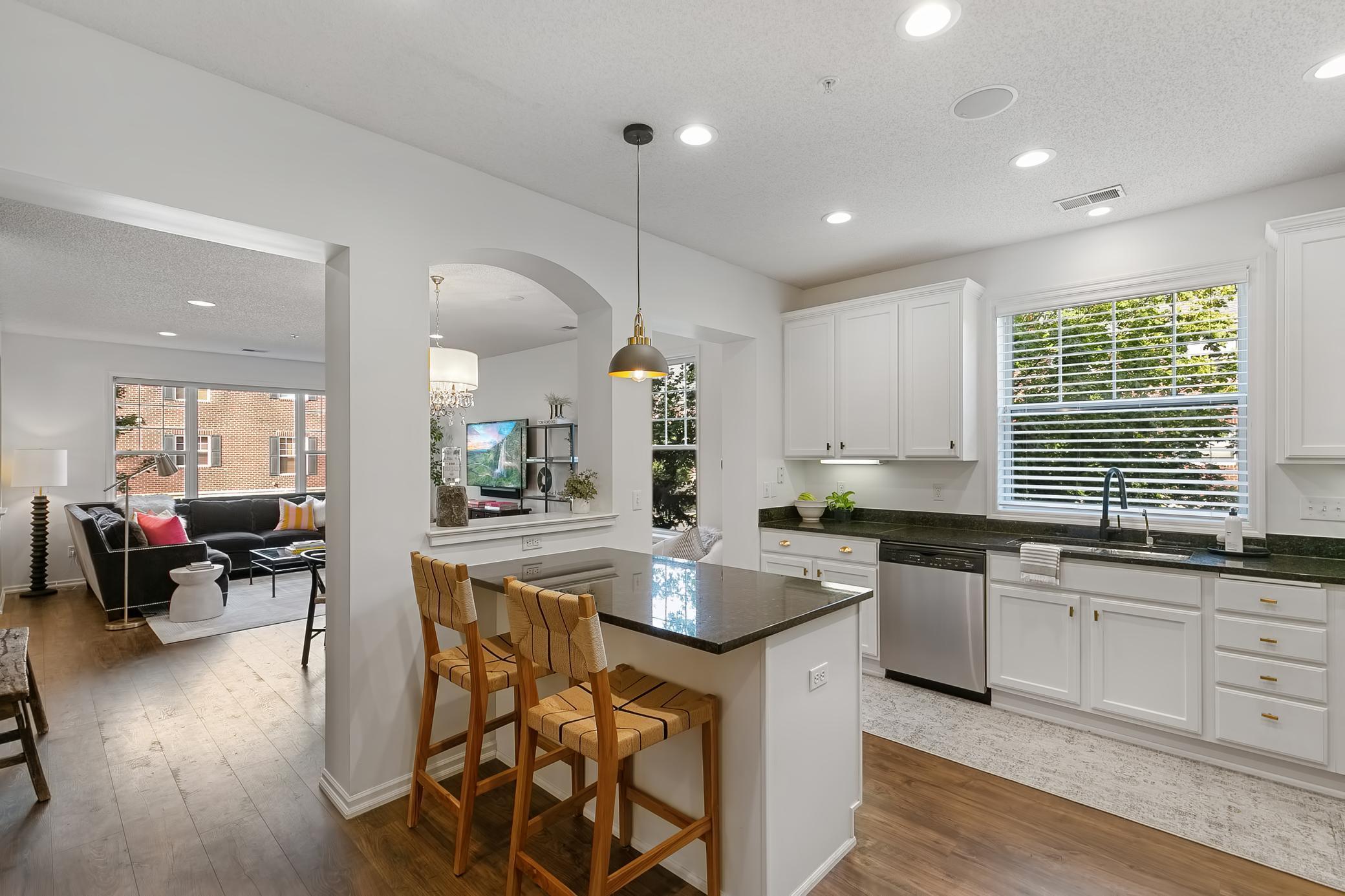 6090 W 16th Street Unit: 901