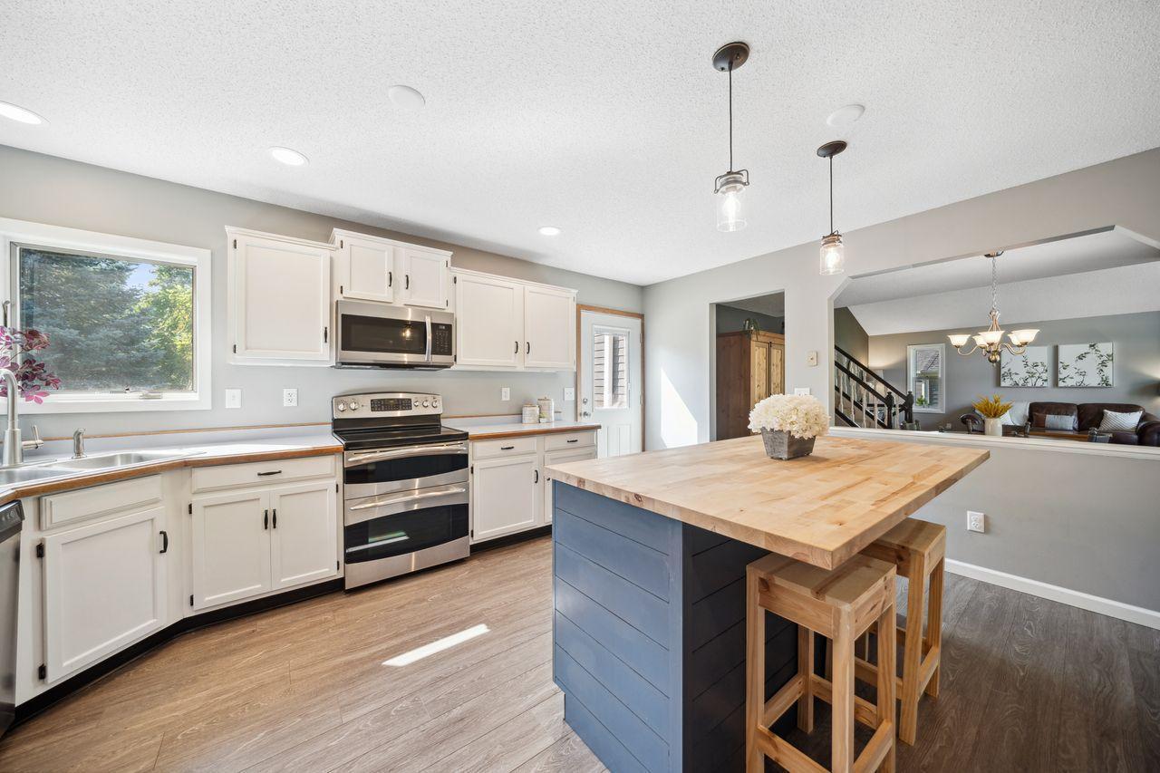 18836 Broadmoore Drive